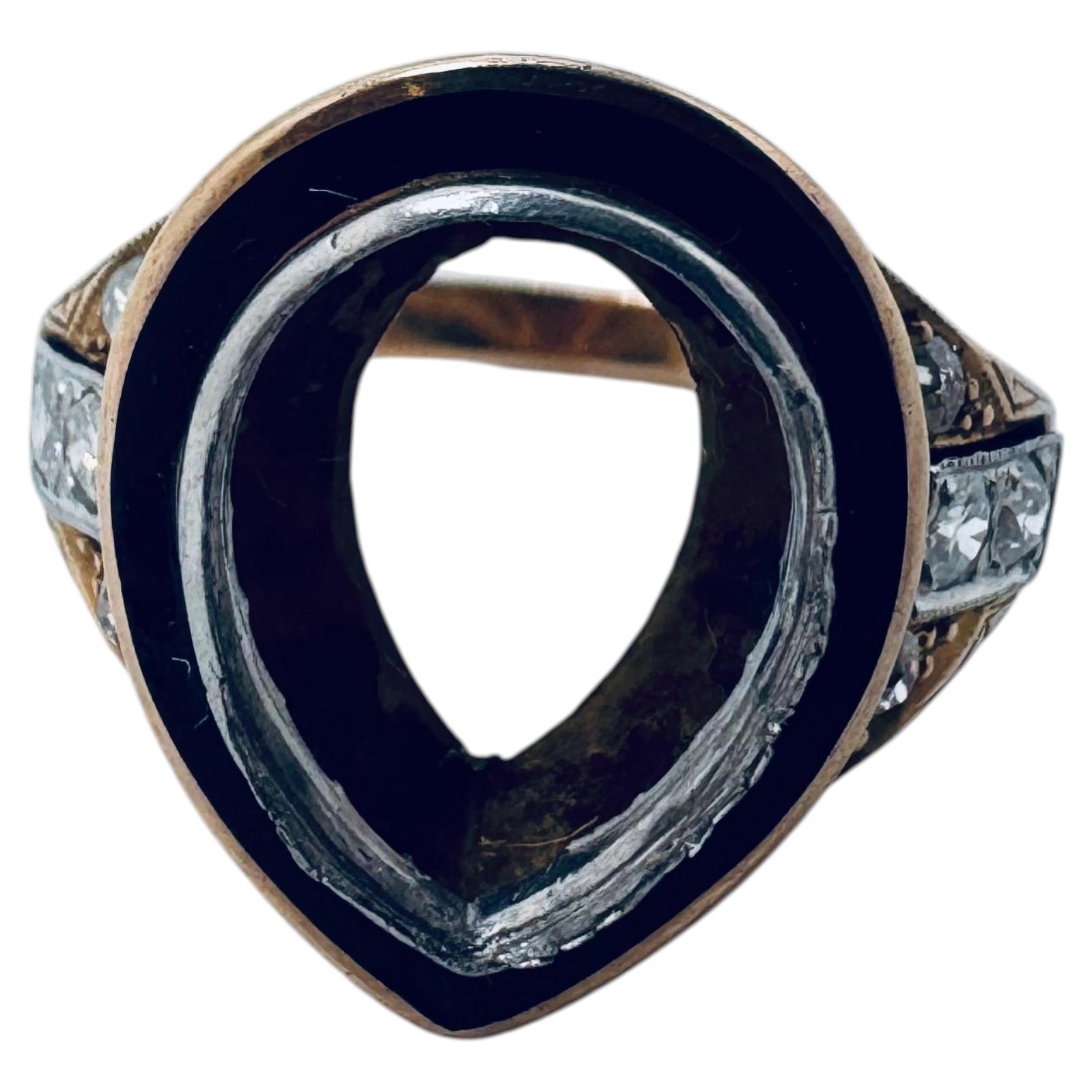 What is a Deco ring?