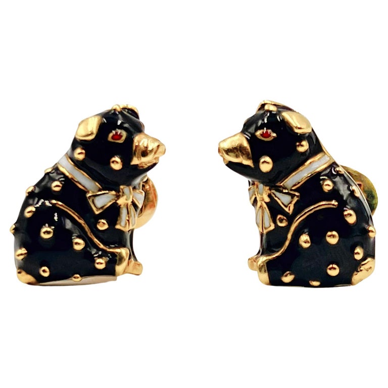 18k Yellow Gold Black Enamel Pig Cufflinks In Excellent Condition For Sale In Palm Beach, FL