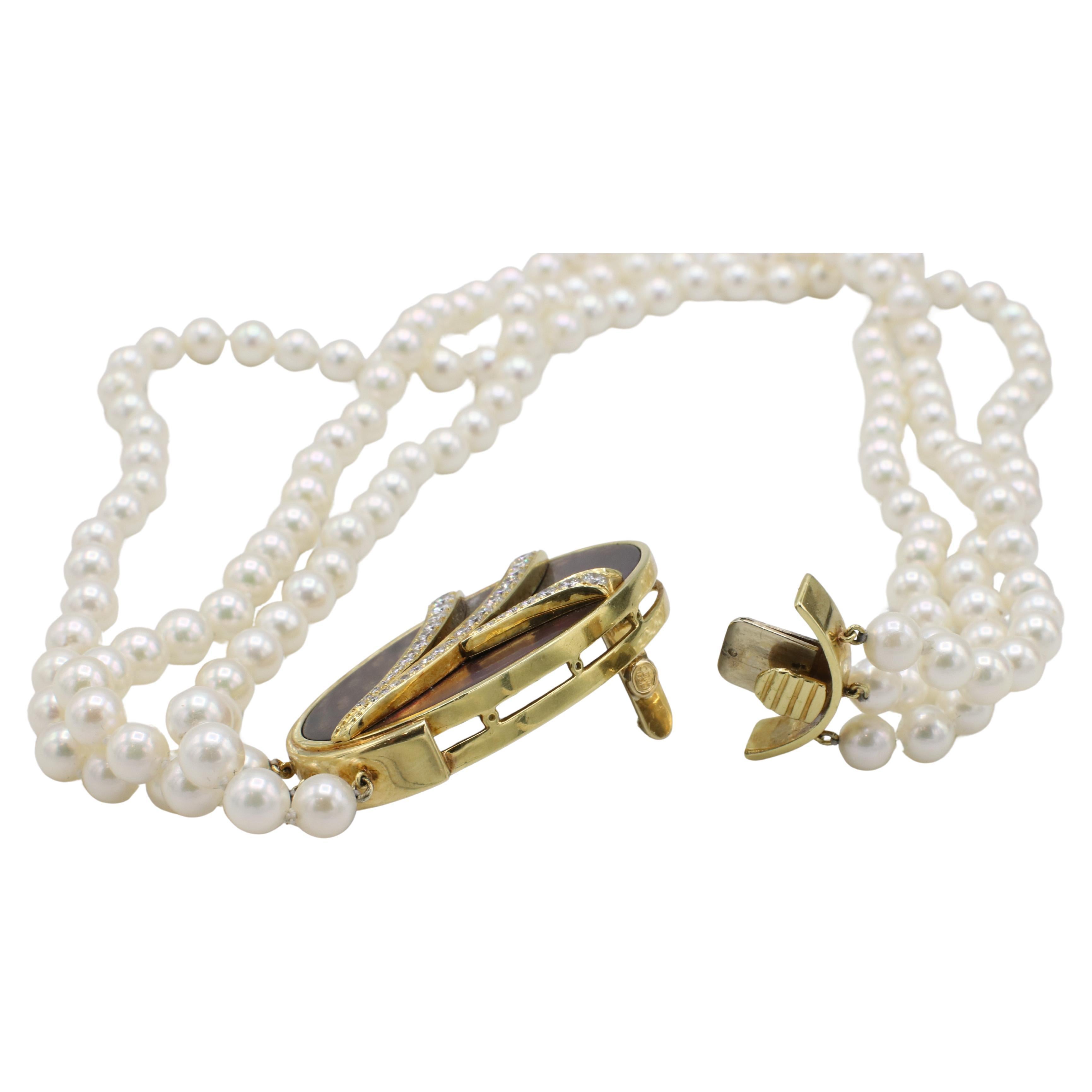 Taglio rotondo Collana a tre fili in oro giallo 18K con madreperla nera e diamanti in vendita