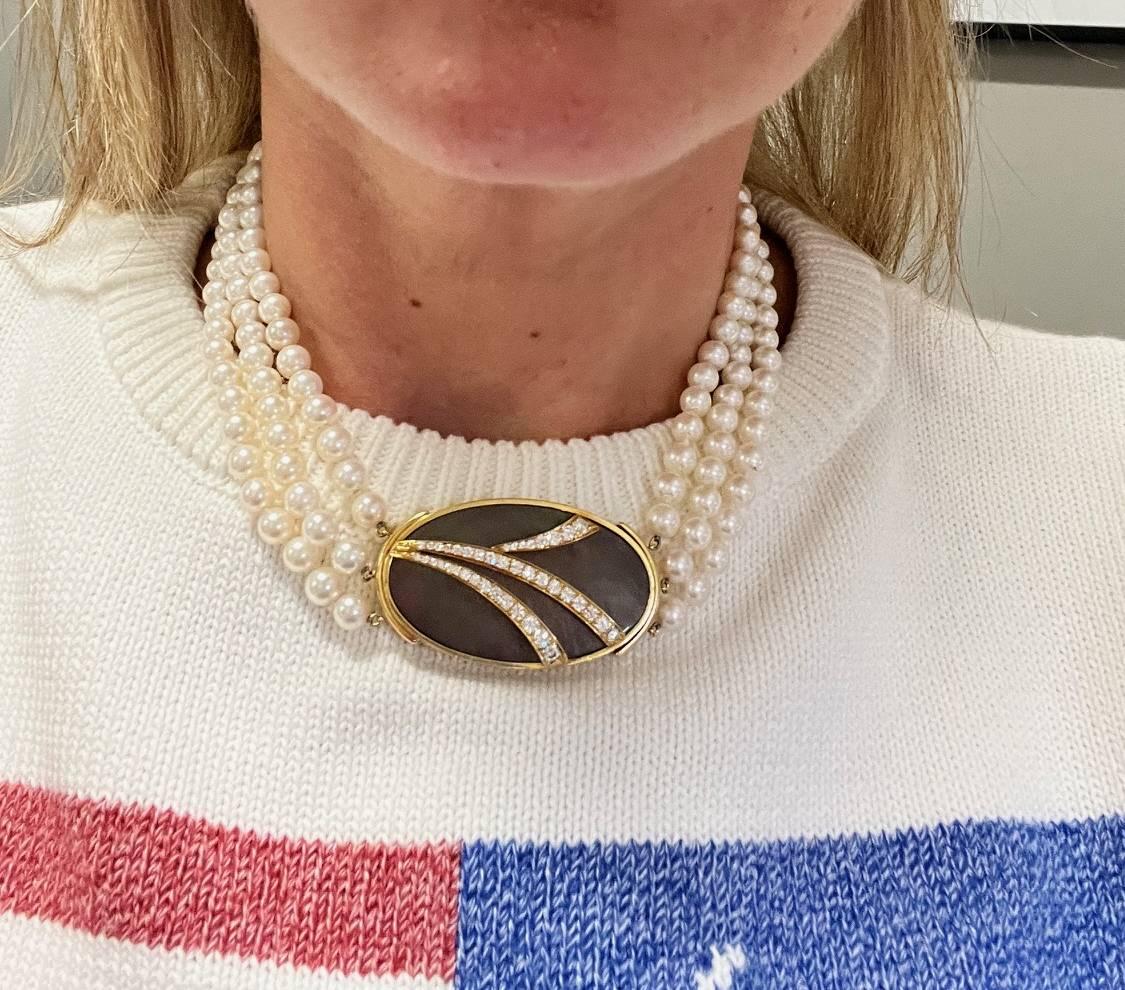 Collana a tre fili in oro giallo 18K con madreperla nera e diamanti in vendita 1