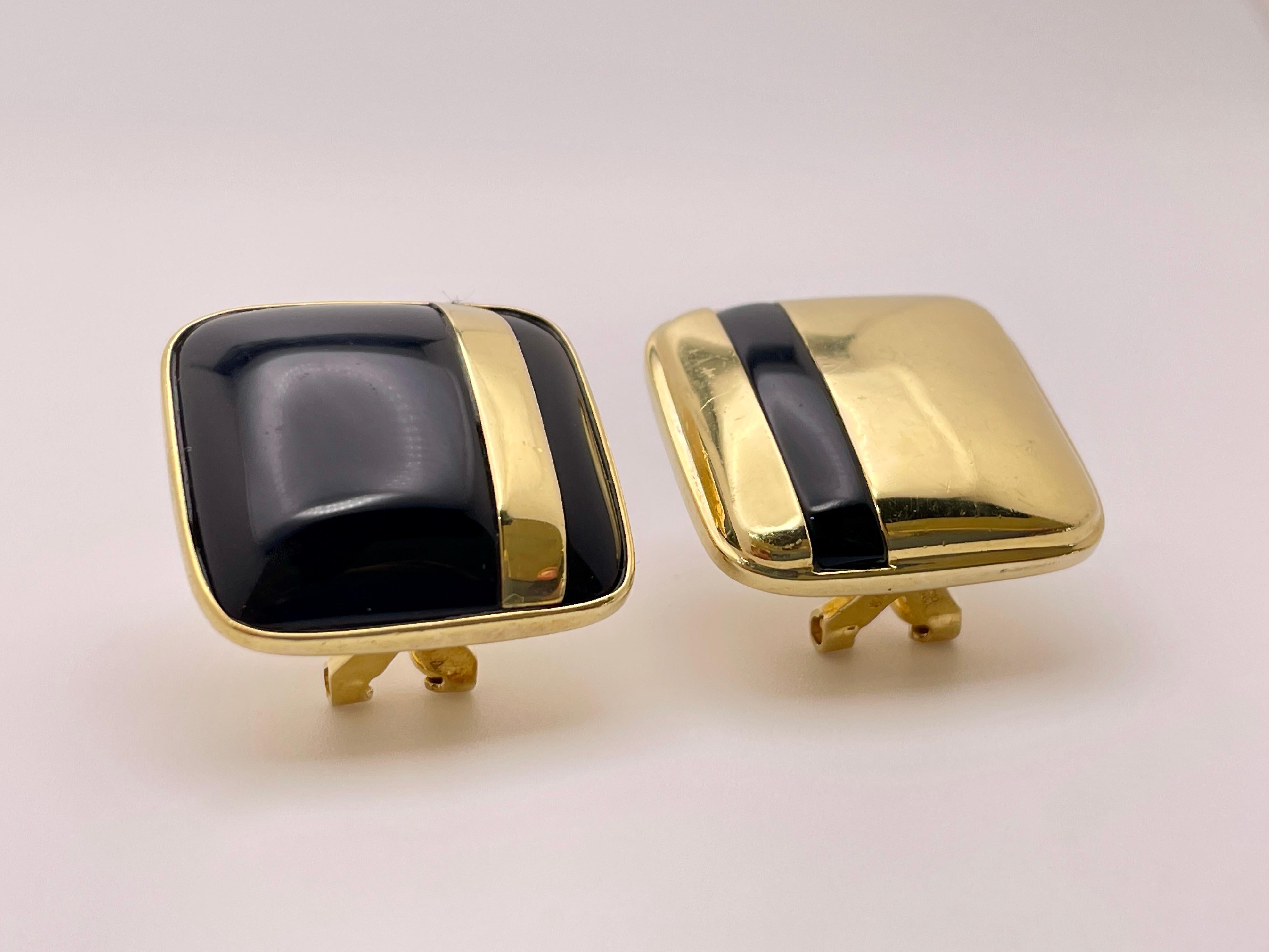 18 Karat Yellow Gold Black Onyx Earrings For Sale 6
