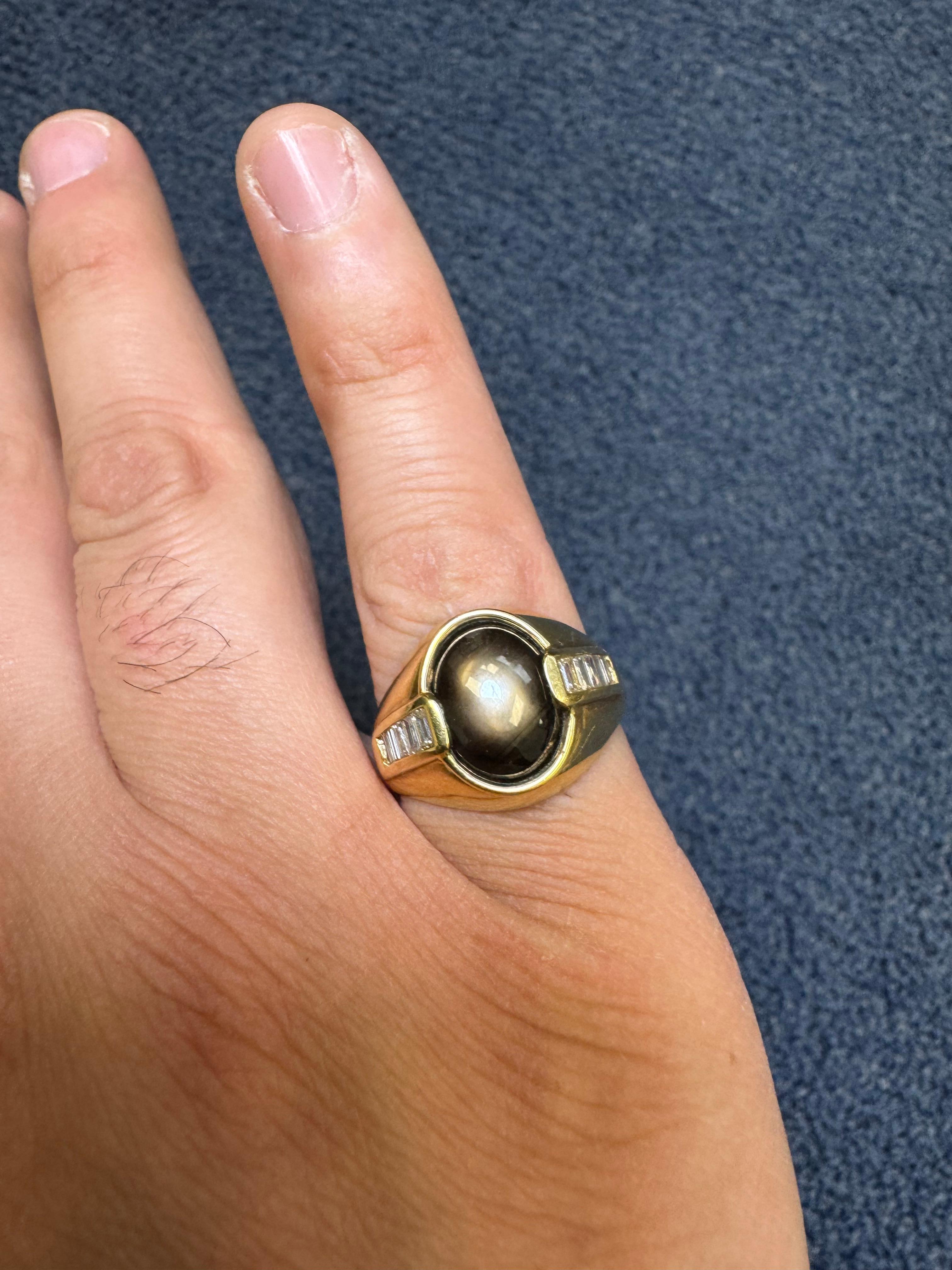 Bague en or jaune 18K saphir noir et diamant en vente 1