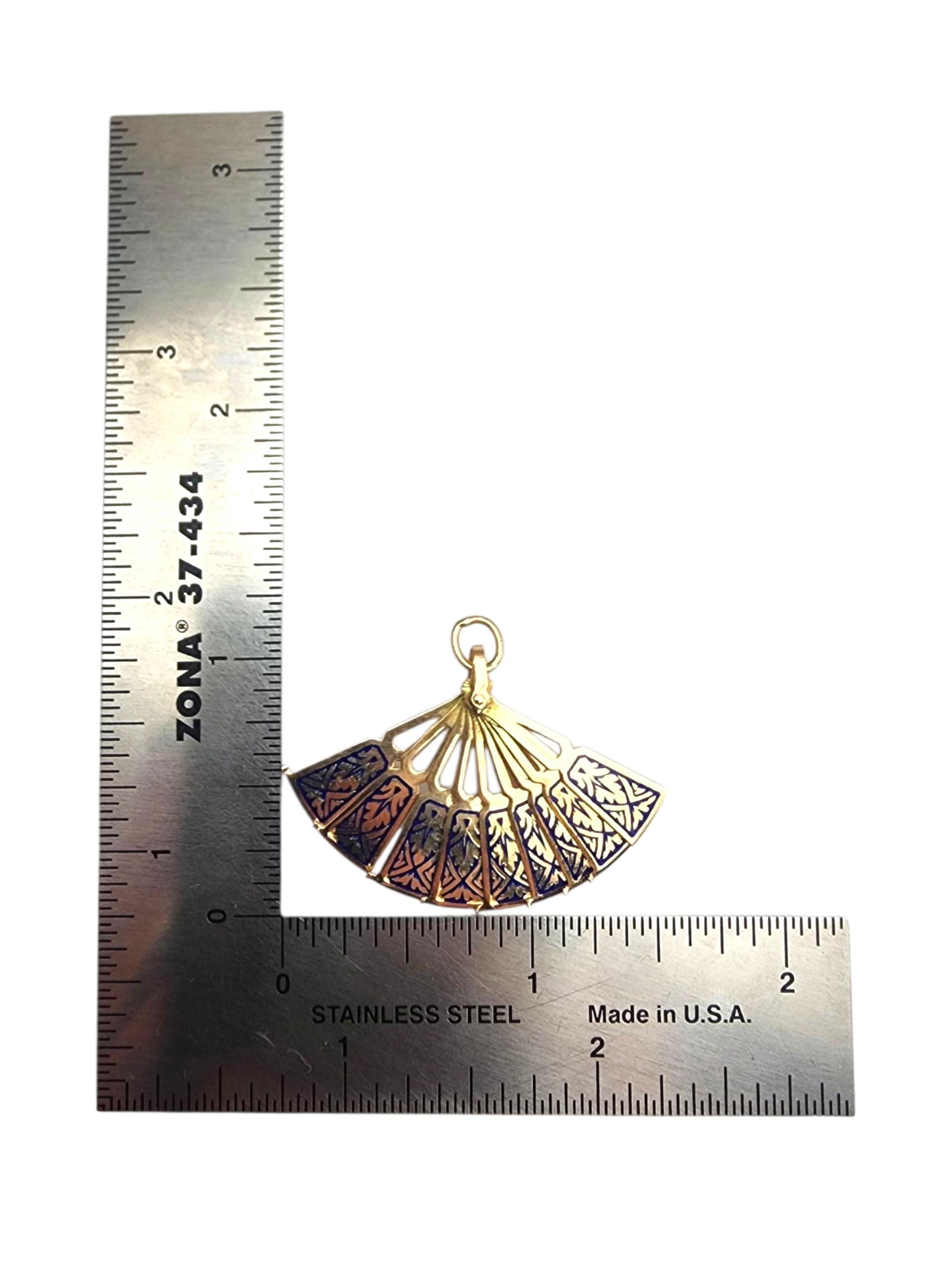 18K Yellow Gold Blue Enamel Articulated Hand Fan Charm #22831 For Sale 10