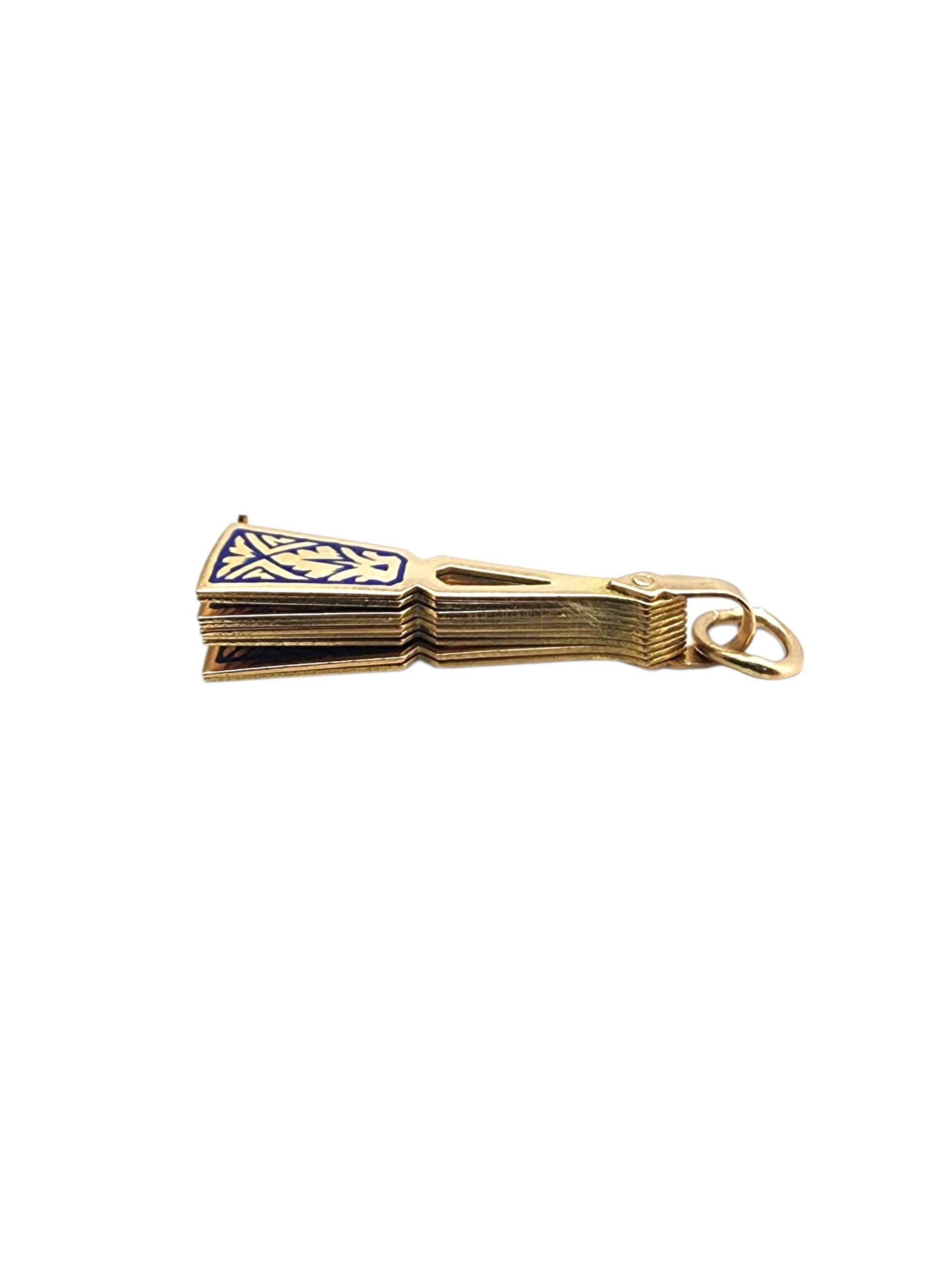 18K Yellow Gold Blue Enamel Articulated Hand Fan Charm #22831 For Sale 5