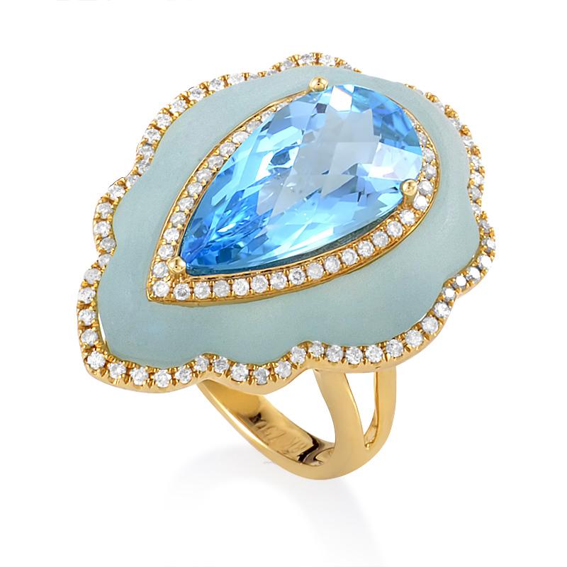 Complemented in harmonious fashion by the splendid blue quartz beneath and 0.44ct of diamonds around it, the fascinating topaz stone lures you into its amazing depths, gracing this fabulous 18K yellow gold ring with irresistible appeal.
Ring Size: