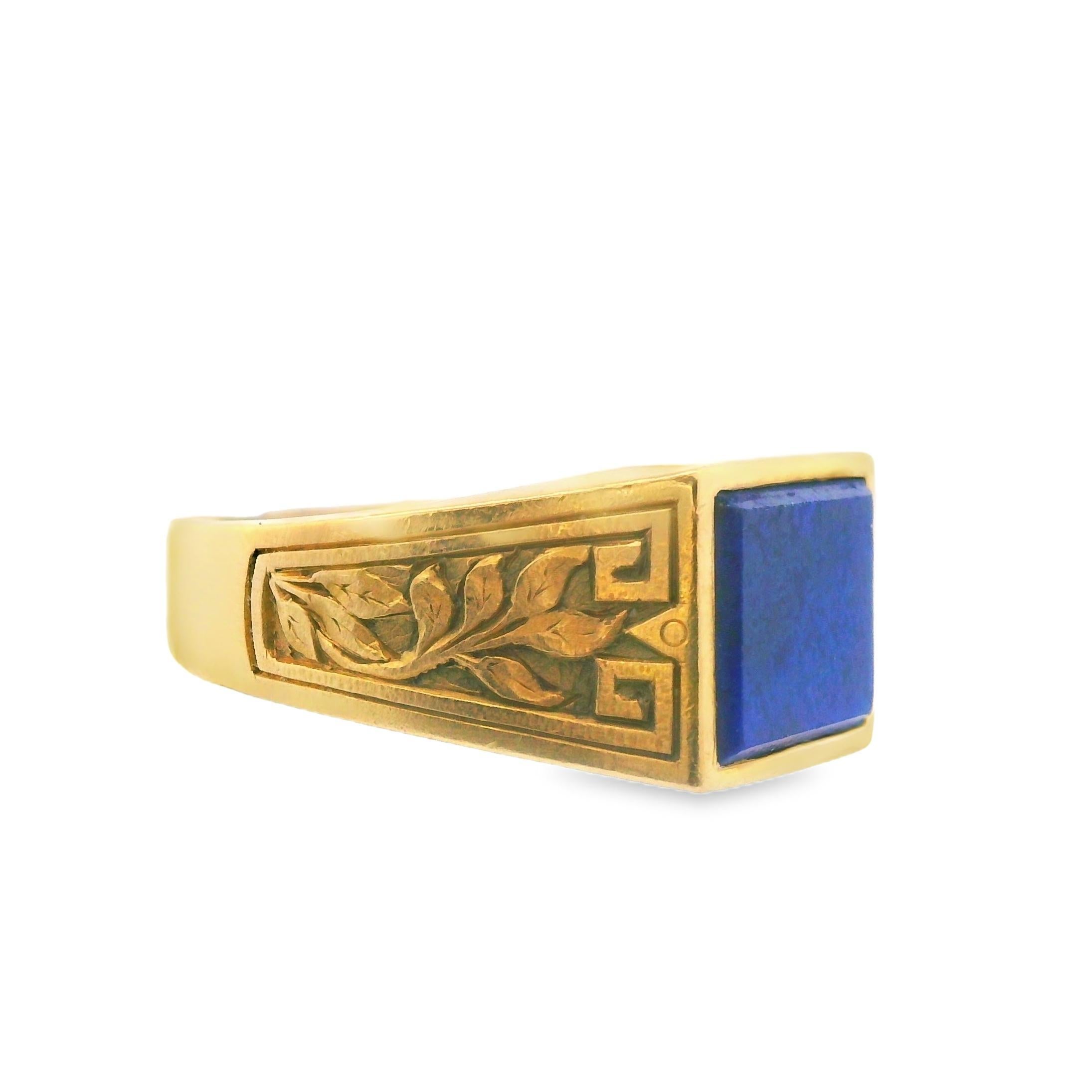 Natural Blue Faceted Lapis Ring Ca 1920 Engraved Decorated Shoulders In Excellent Condition For Sale In Lexington, KY