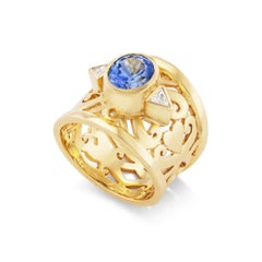 Bague "Blue Majesty" en or jaune 18 carats, saphirs et diamants par Paula Crevoshay