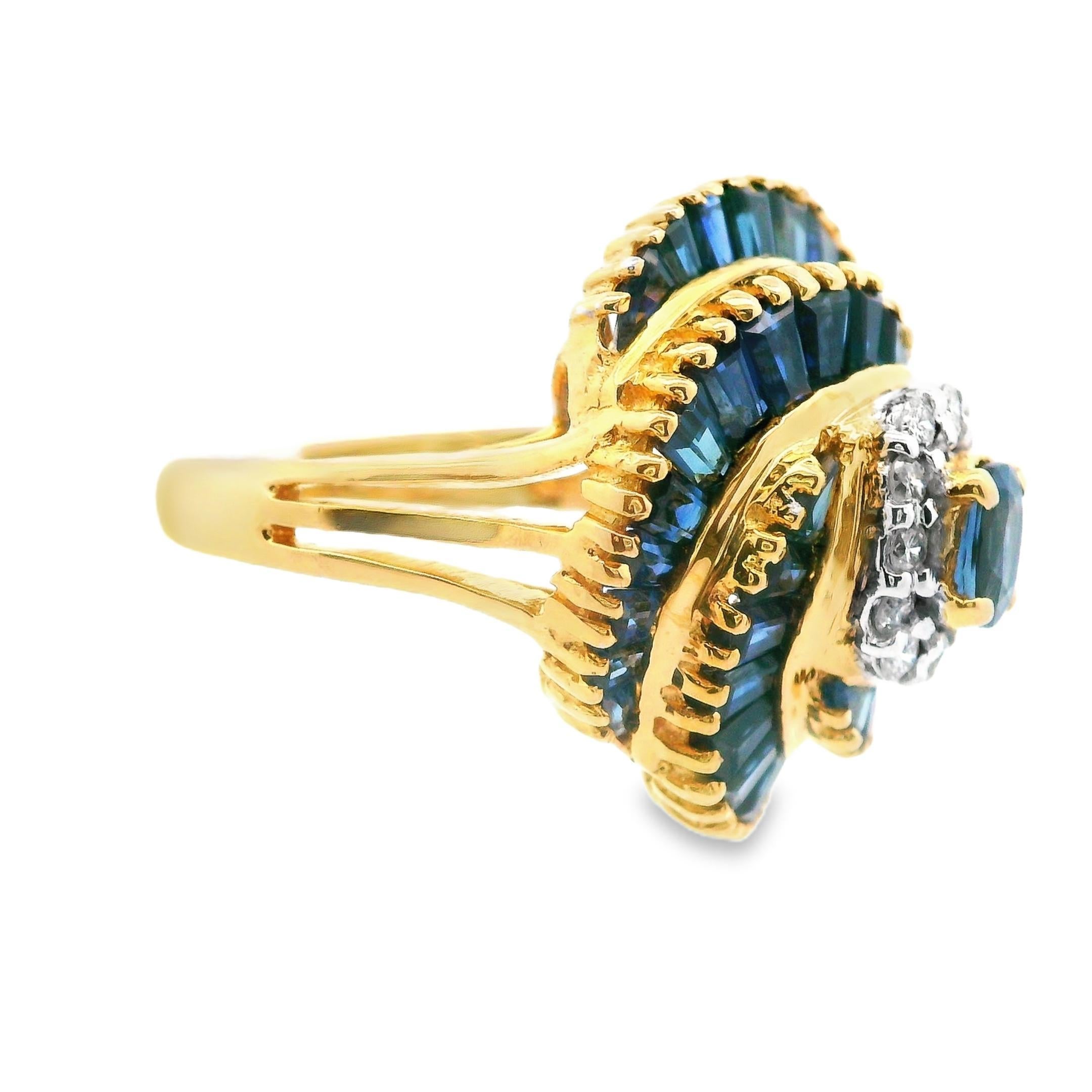 Women's 18k Yellow Gold Blue Sapphire and Diamond Ring For Sale