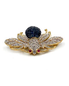Deep Intense Blue Sapphire Bee Brooch in 18K Yellow Gold with Diamonds & Rubies