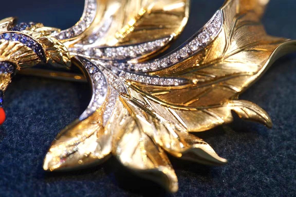 18K Yellow Gold Blue Sapphire & Diamond Koi Fish Brooch Pendant For Sale 2