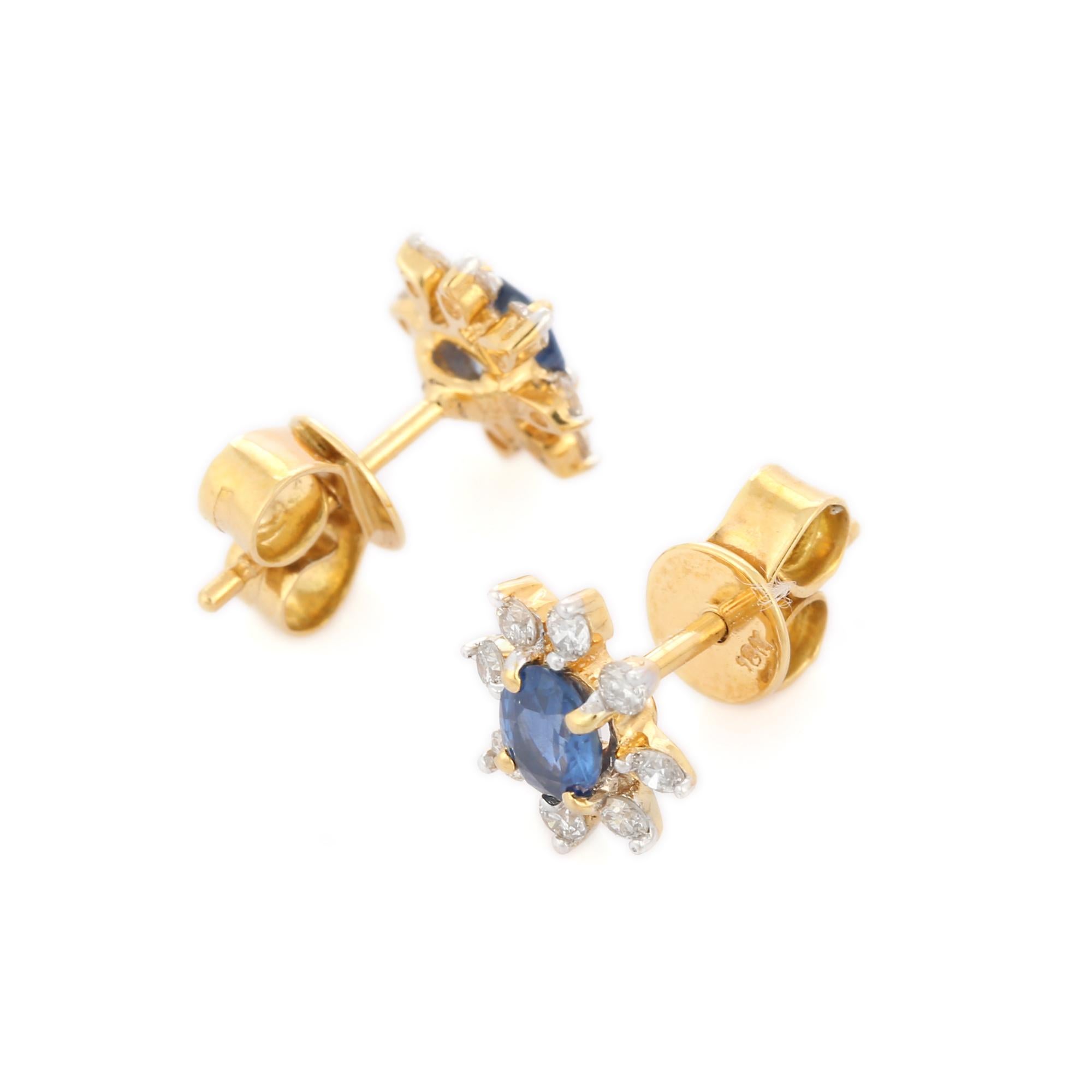 Art Deco 18K Yellow Gold Blue Sapphire Stud Earrings with Diamonds For Sale