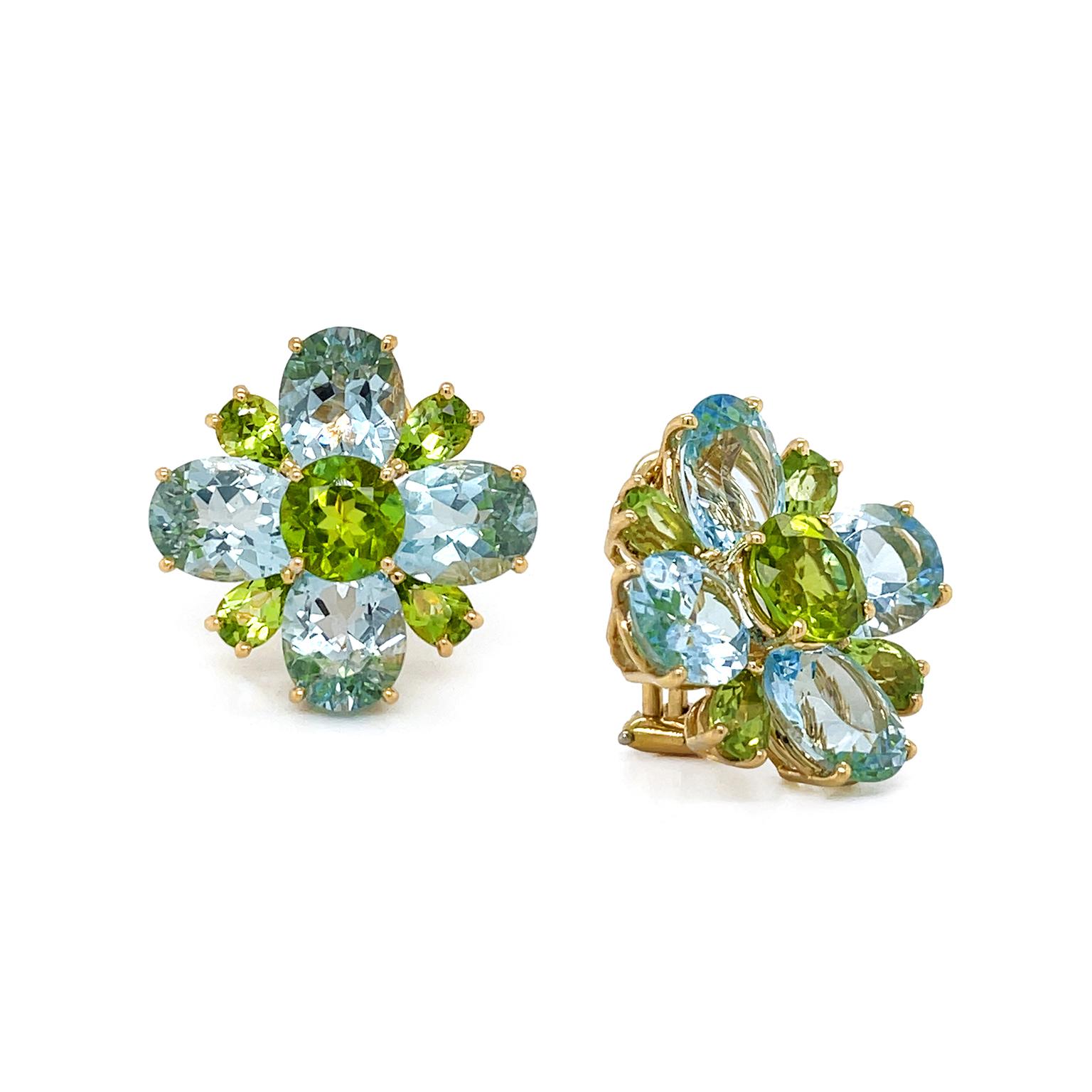 Oval Cut 18K Yellow Gold Blue Topaz and Peridot Flower Clip On Earrings For Sale