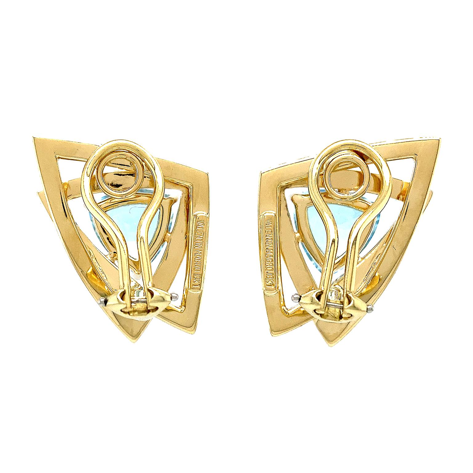 Trillion Cut 18K Yellow Gold Blue Topaz Trillion Clip-On Earring For Sale
