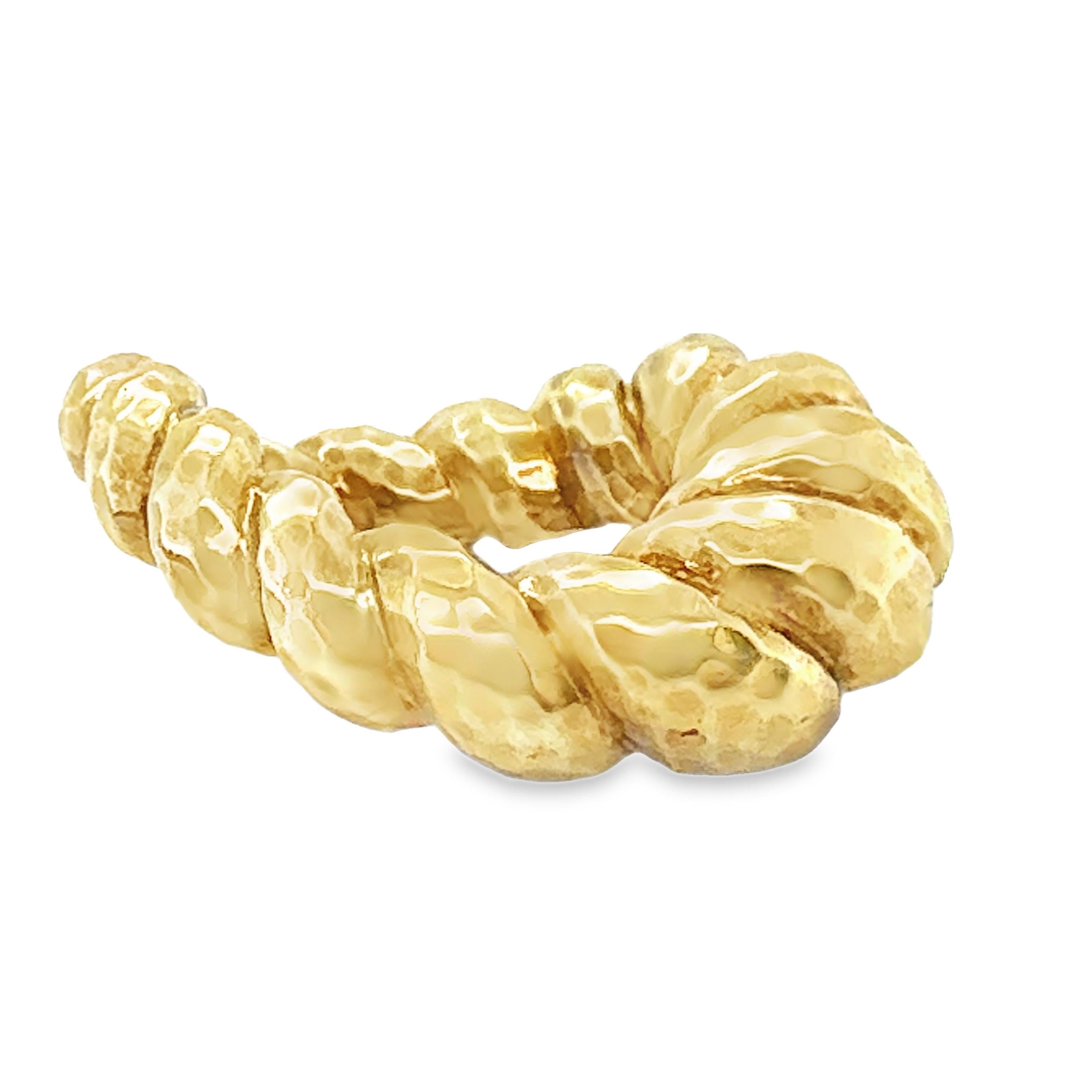 18k Yellow Gold Bold Hoop Clip Earrings In Good Condition For Sale In Beverly Hills, CA