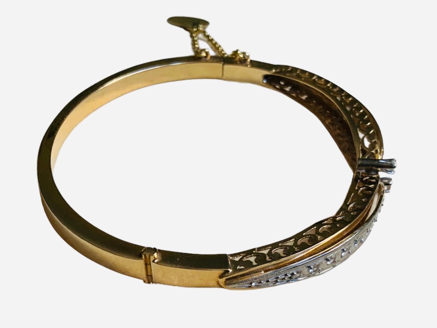Victorian 18K Yellow Gold Bracelet/Bangle For Sale