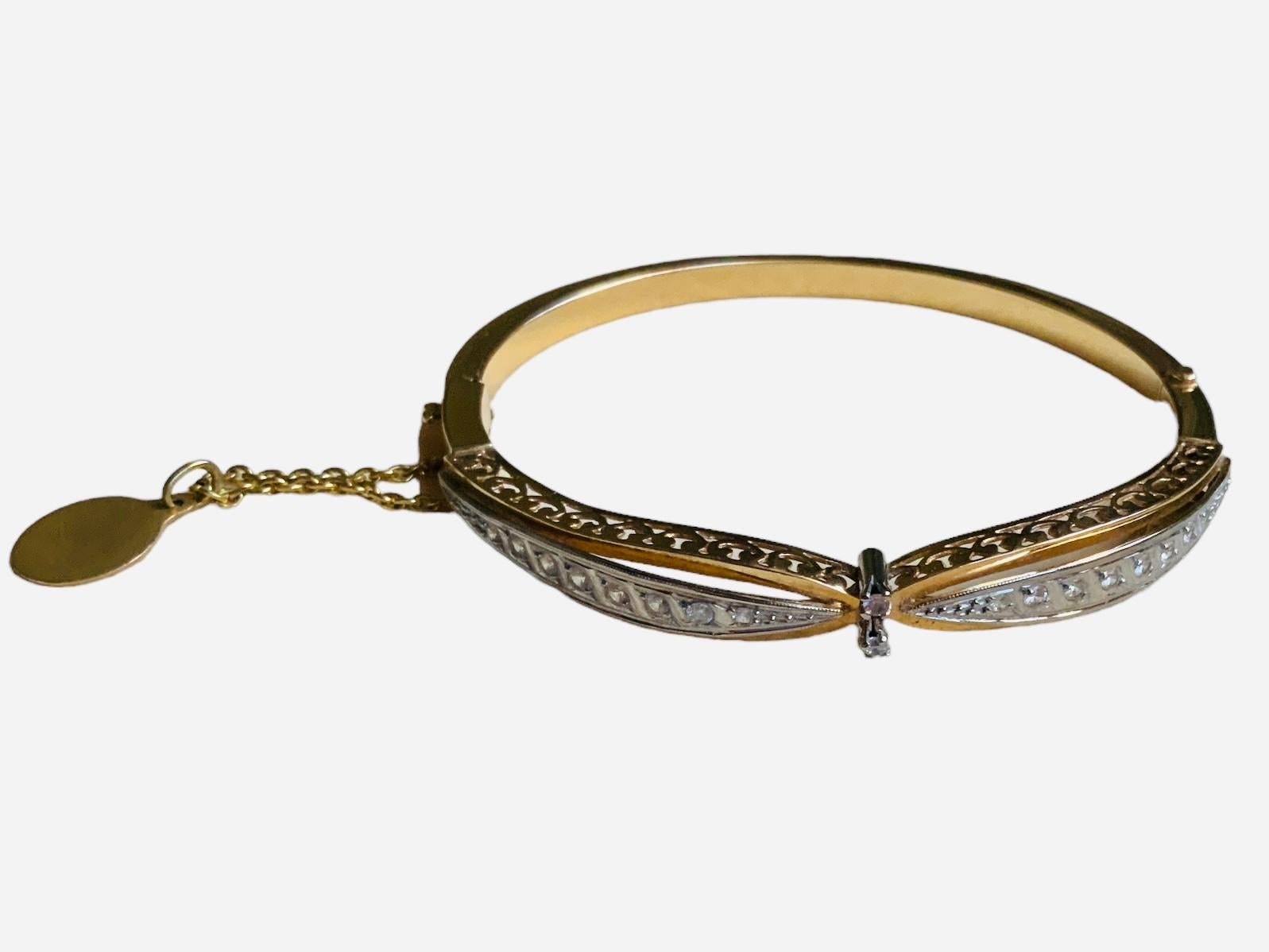 18K Yellow Gold Bracelet/Bangle For Sale 2