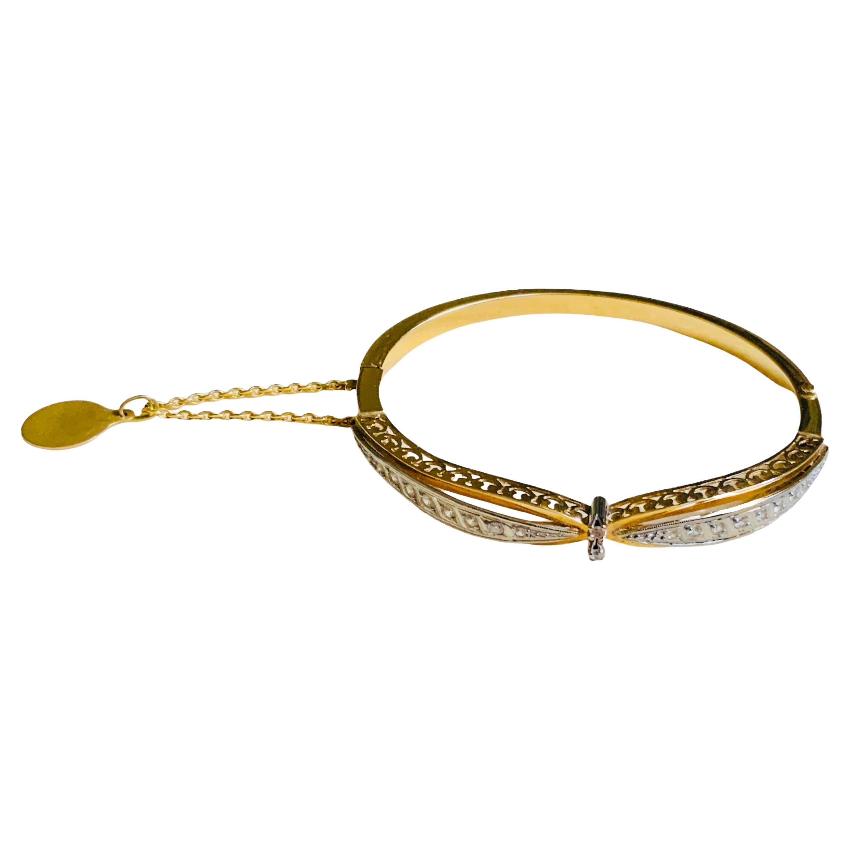 18K Yellow Gold Bracelet/Bangle For Sale