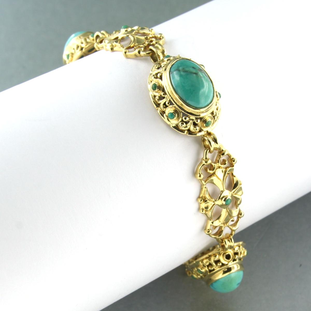 Bracelet en or jaune 18k serti de turquoise cabochon - 24,3 grammes 18 cm de long Unisexe en vente
