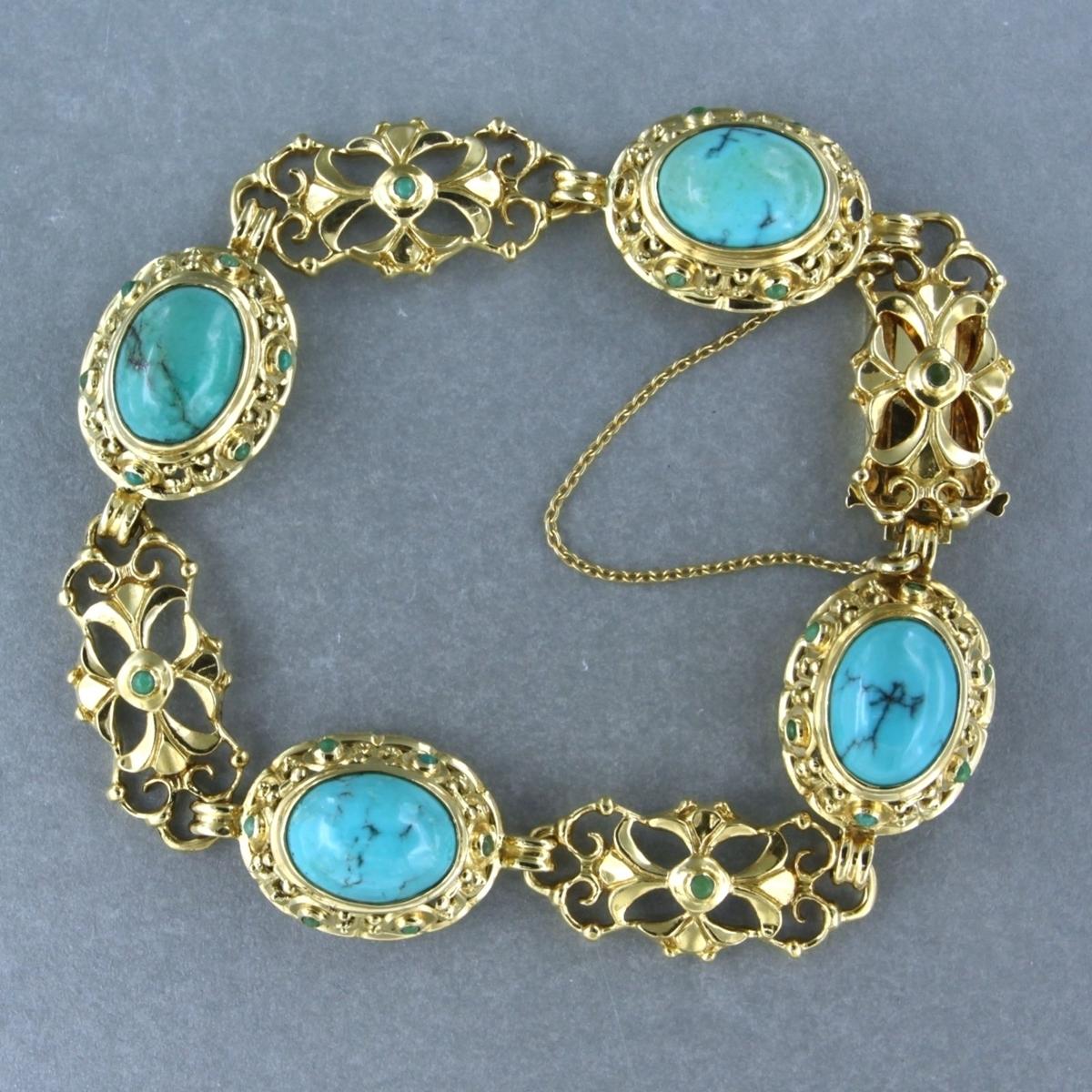 Bracelet en or jaune 18k serti de turquoise cabochon - 24,3 grammes 18 cm de long en vente 1