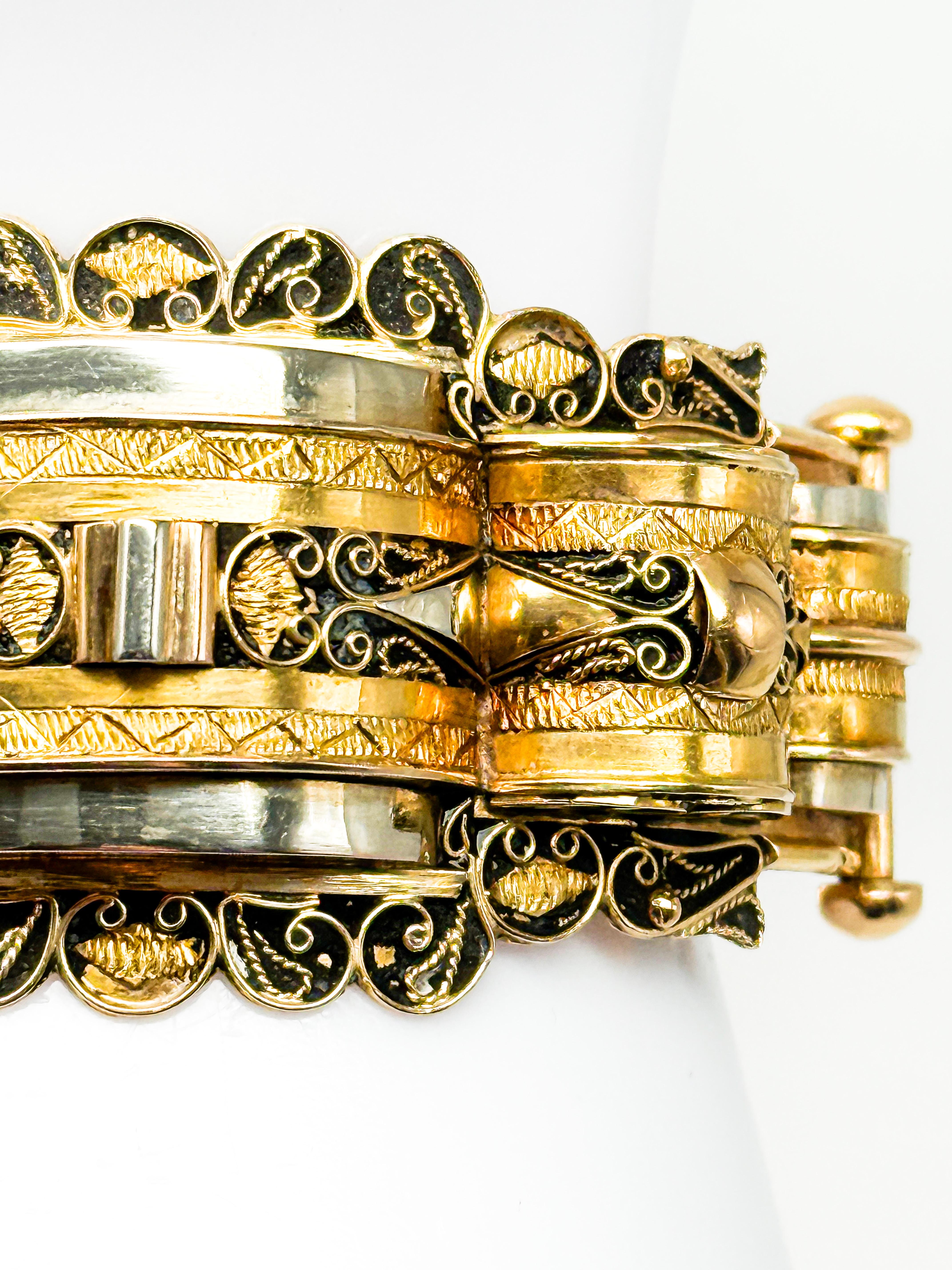 Bracelet en or jaune 18 carats, époque victorienne, émail noir, 1850-1880 Unisexe en vente