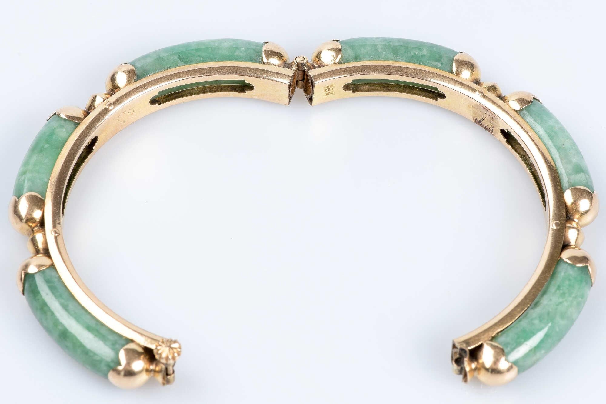 18K yellow gold bracelet with 6 jades.  For Sale 6