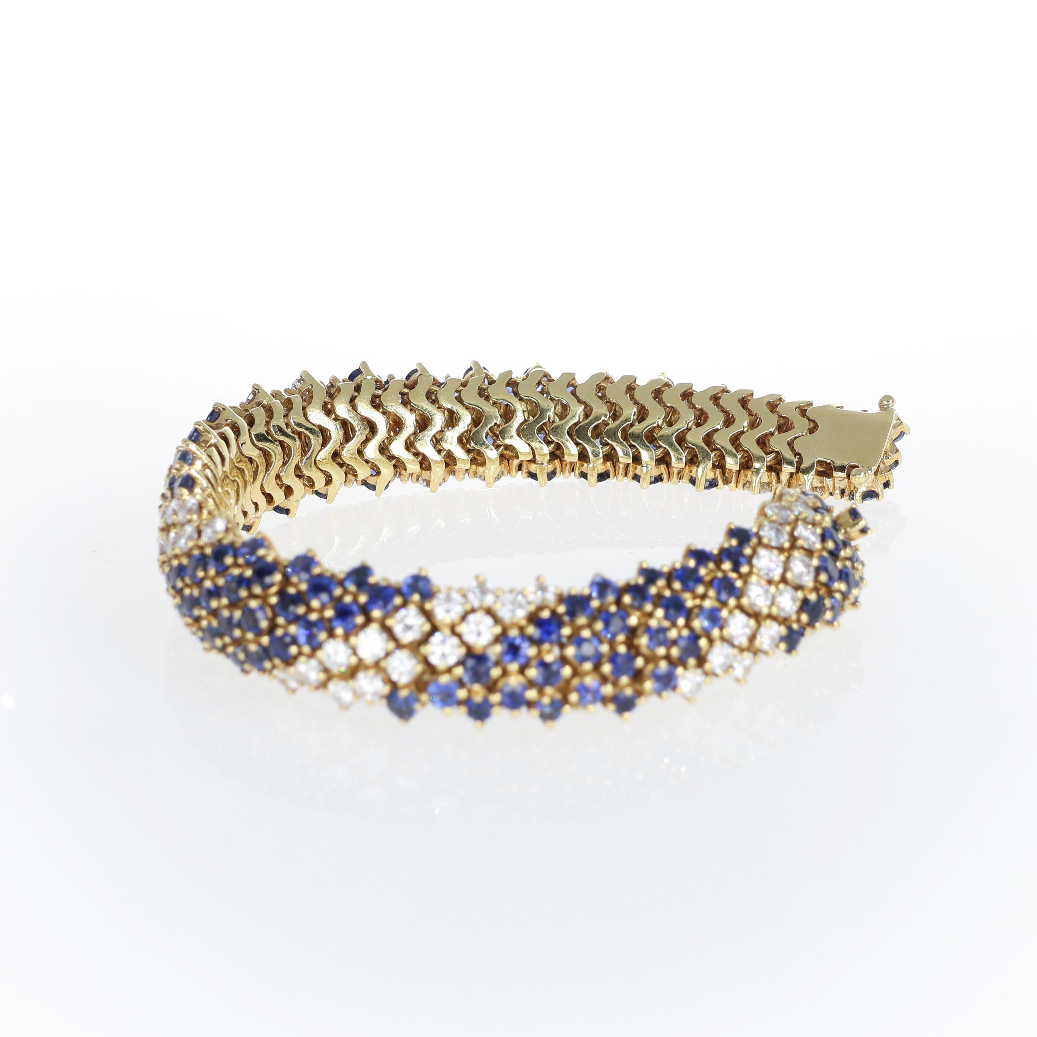 Women's or Men's 18K Yellow Gold Bracelet with Blue Sapphires and Diamonds For Sale
