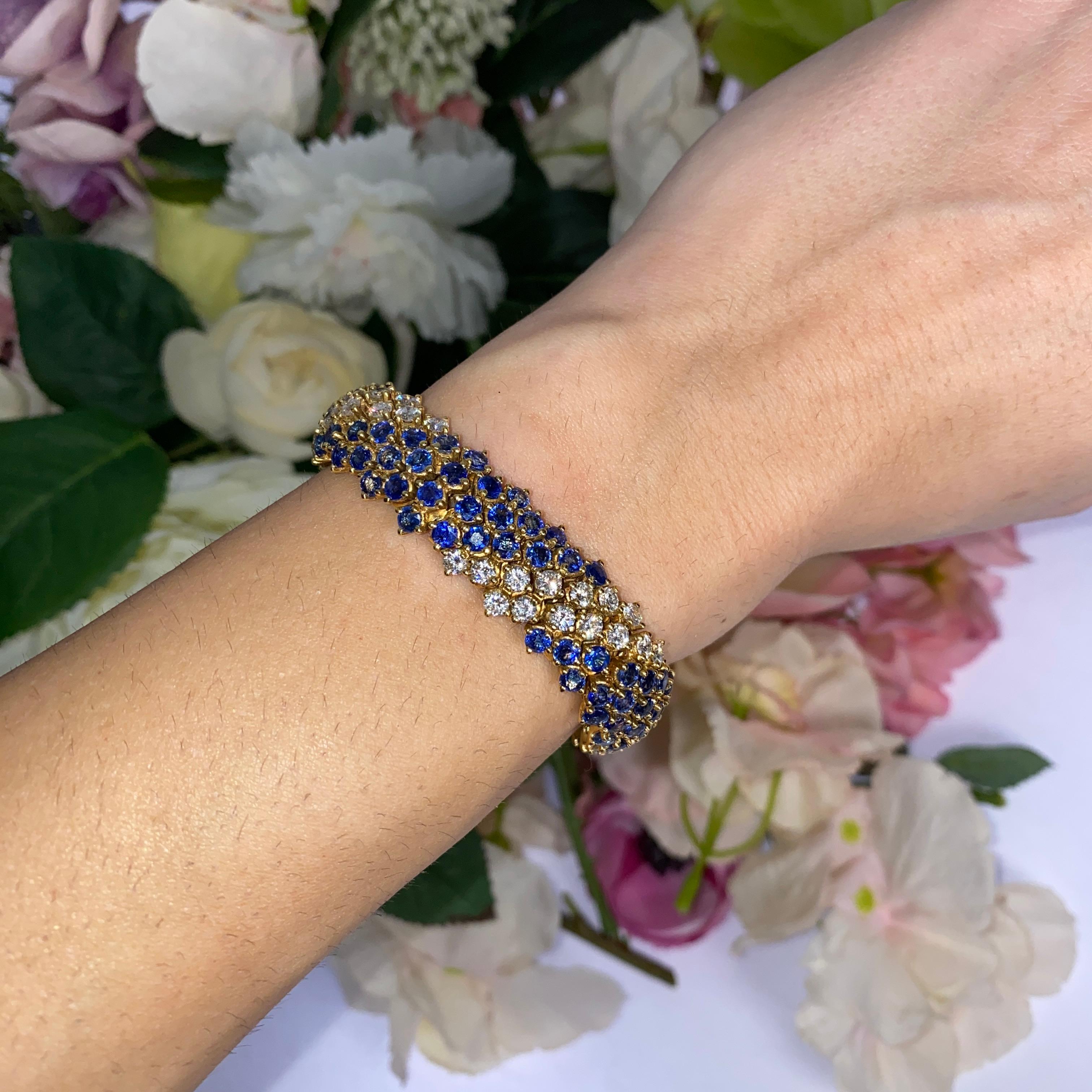 18K Yellow Gold Bracelet with Blue Sapphires and Diamonds For Sale 3