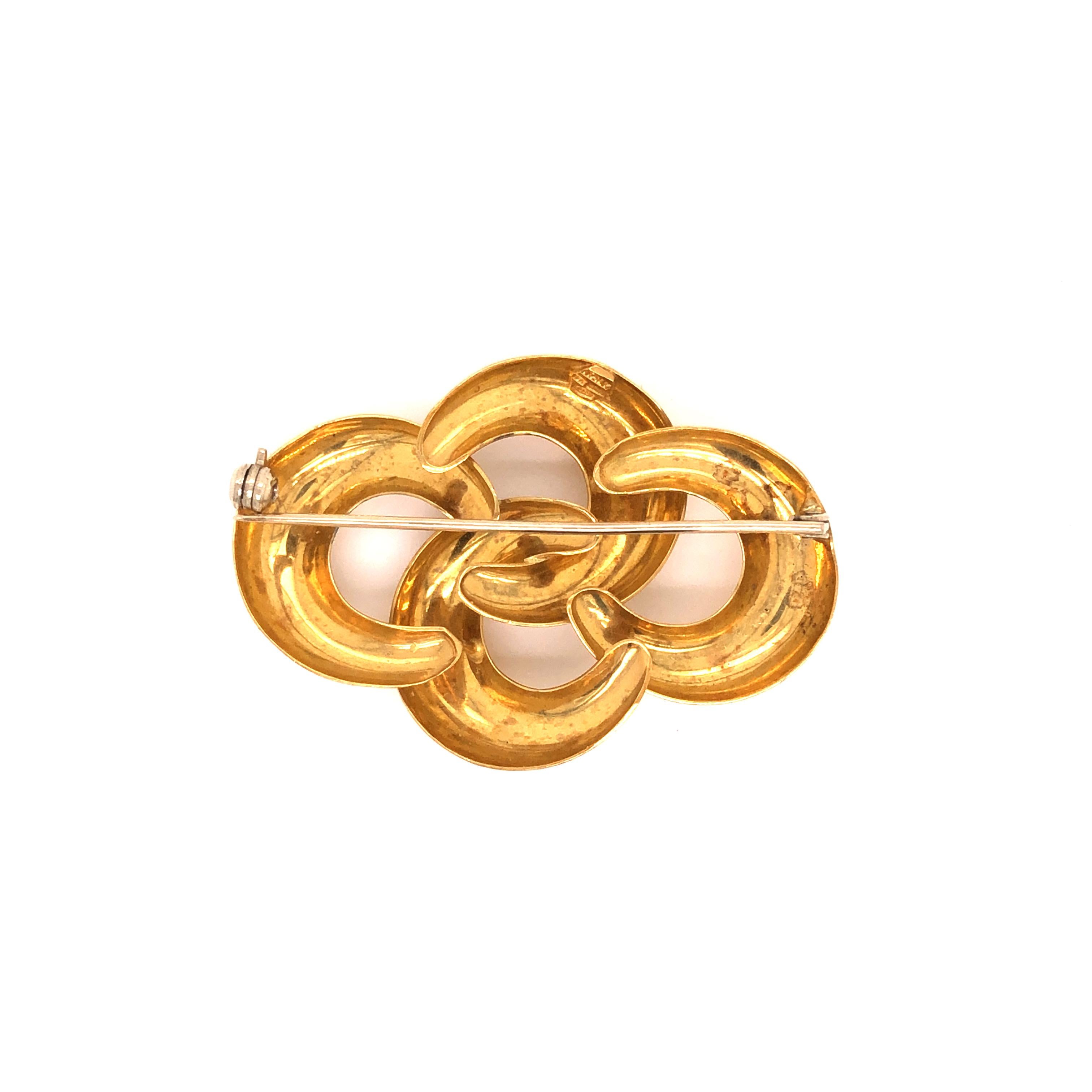 18K Yellow Gold Brooch

Metal: 18K Yellow Gold

Size: 1 3/4