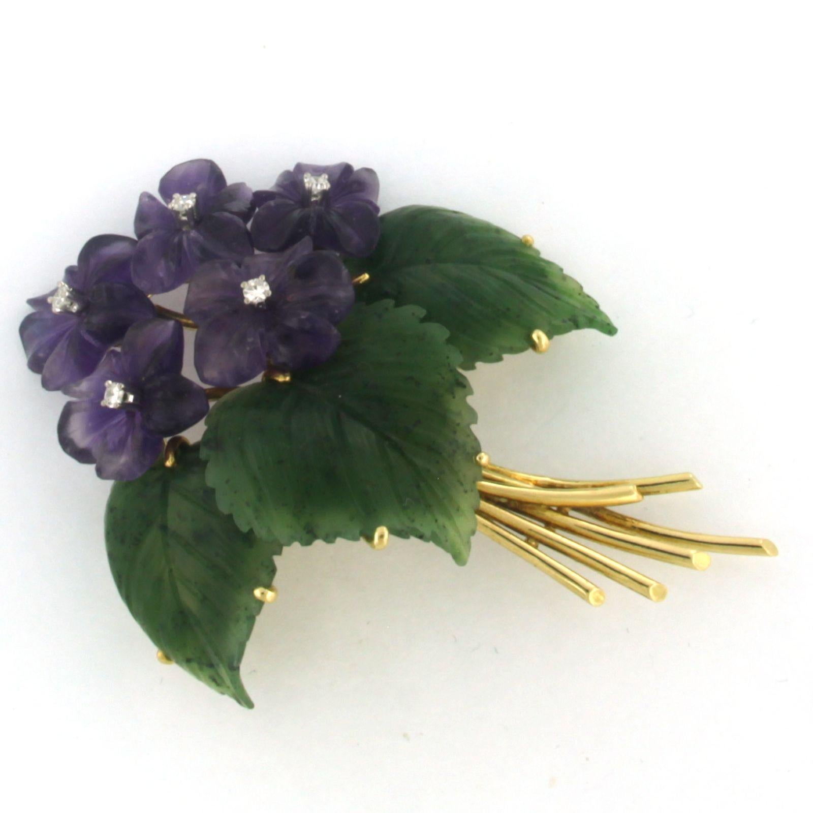 Modern 18k yellow gold brooch in the shape of a bouquet with amethyst, jade and diamond For Sale
