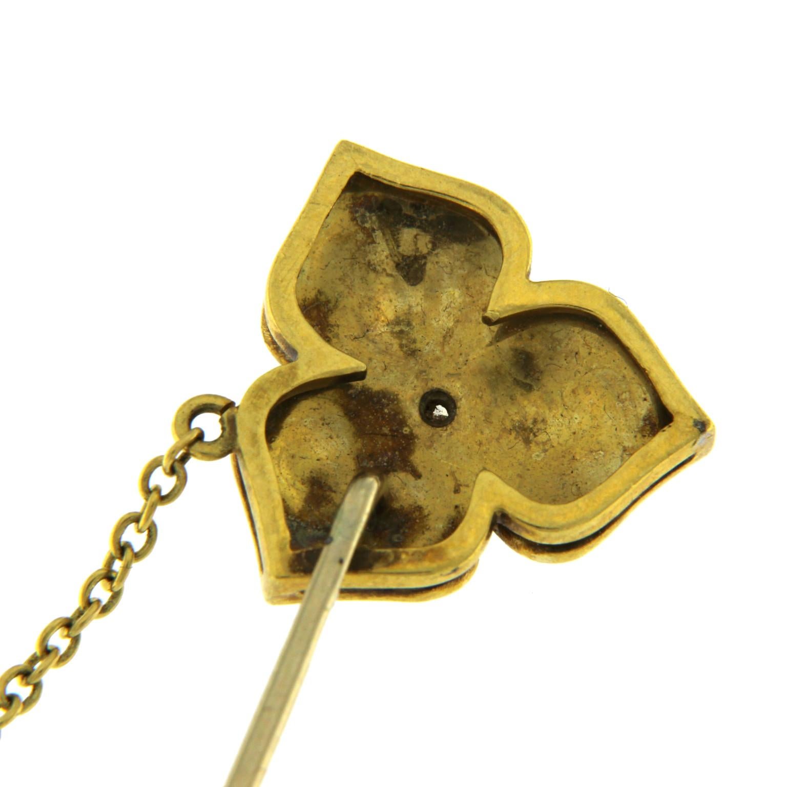 Brilliant Cut 18 Karat Yellow Gold Brooch with Enameled Flower and Diamond Centre For Sale