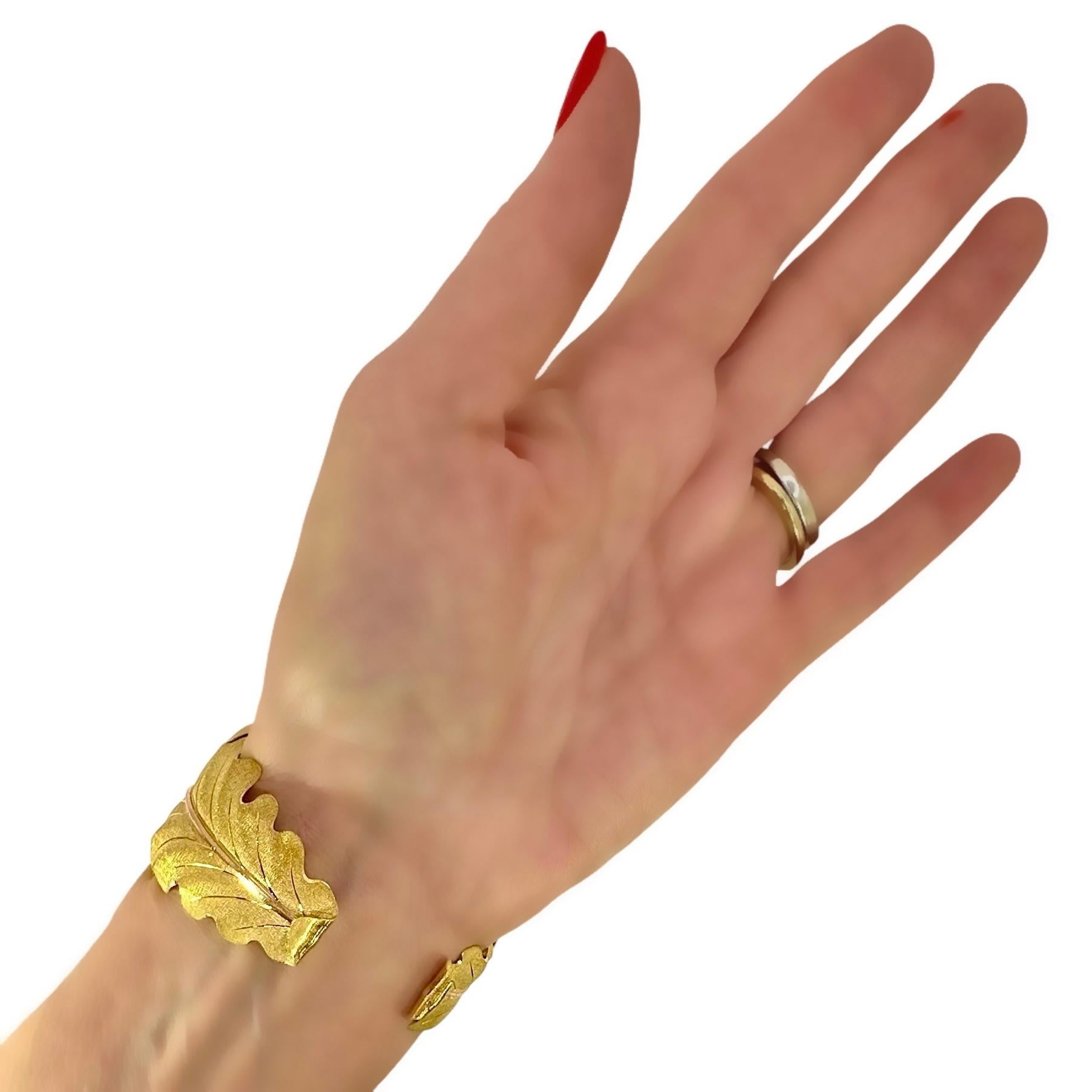 18K Yellow Gold Buccellati Laurel Leaf Bangle Bracelet 1 3/8 Inches Wide 11