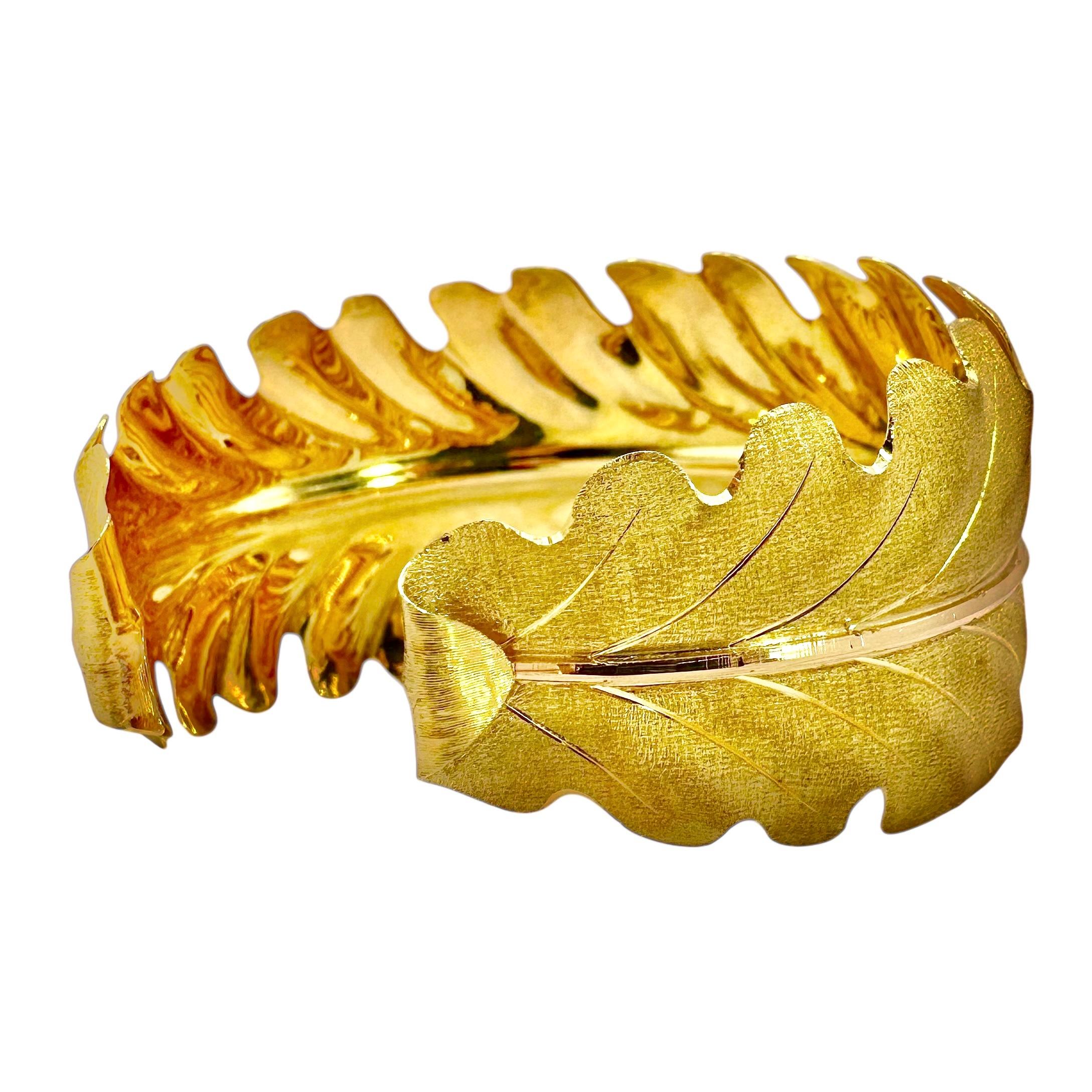 18K Yellow Gold Buccellati Laurel Leaf Bangle Bracelet 1 3/8 Inches Wide 1