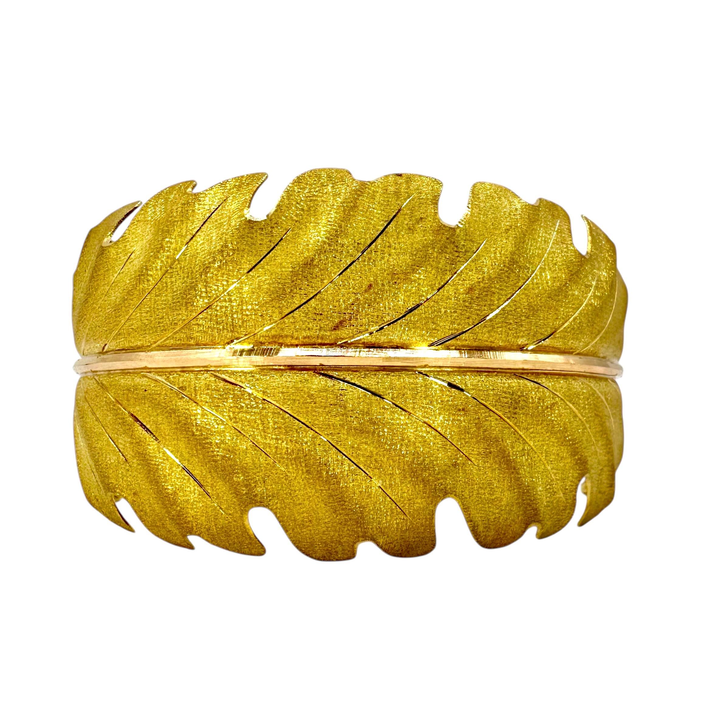 18K Yellow Gold Buccellati Laurel Leaf Bangle Bracelet 1 3/8 Inches Wide 3