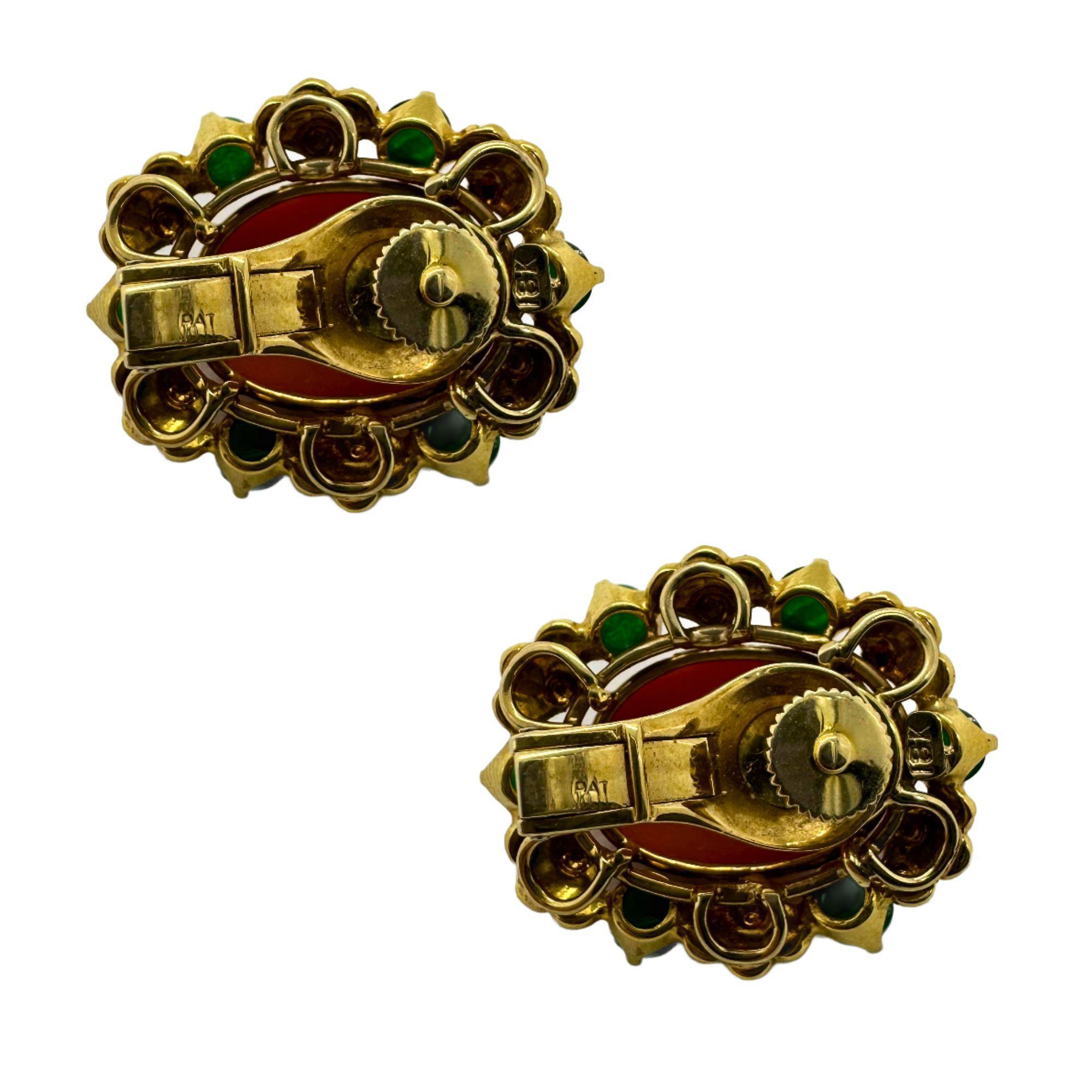 Round Cut 18k Yellow Gold Cabochon Coral and Emerald Earrings For Sale