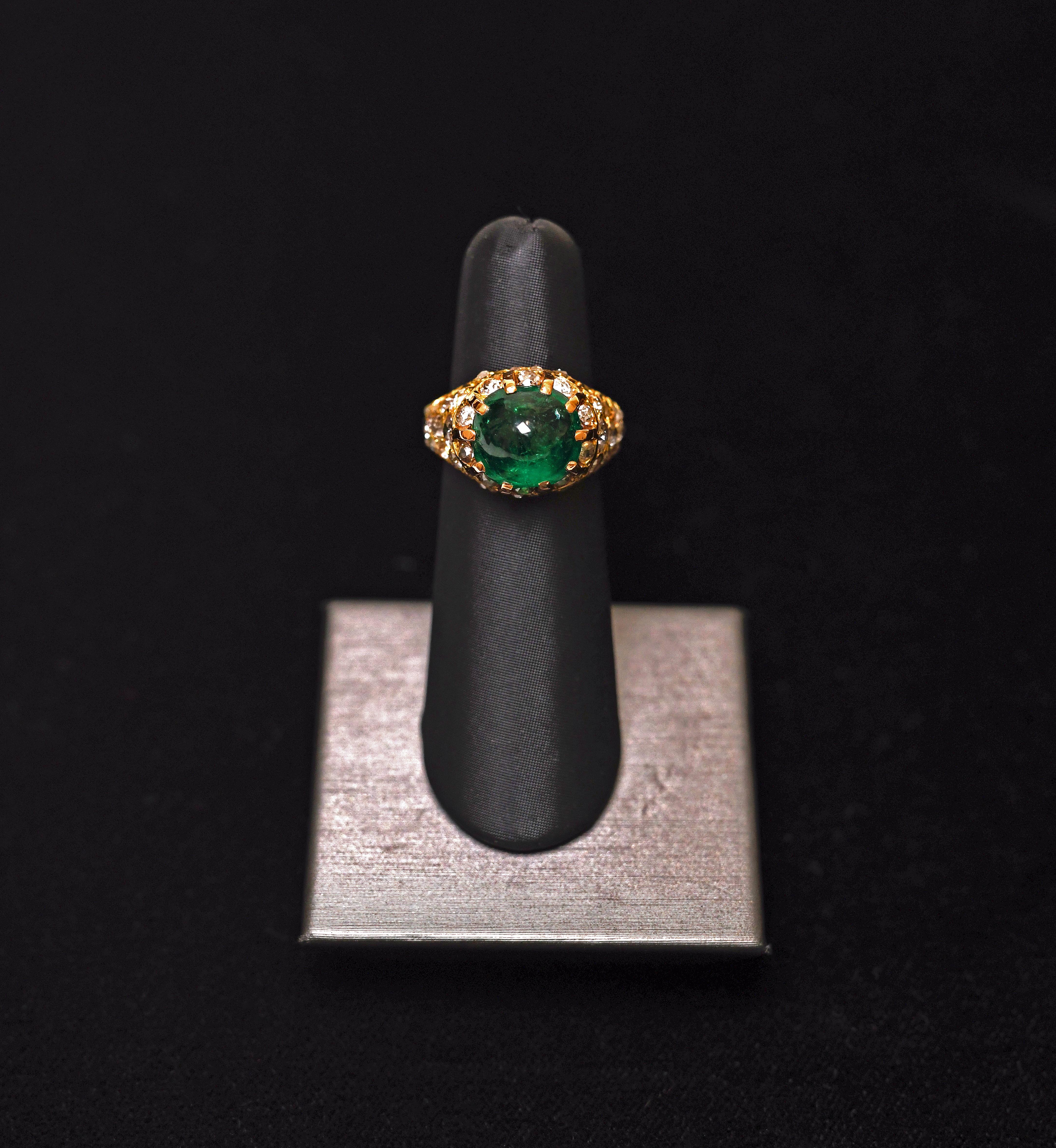 18k Yellow Gold Cabochon Emerald and Diamond Ring, French, Vintage, circa 1940s For Sale 7