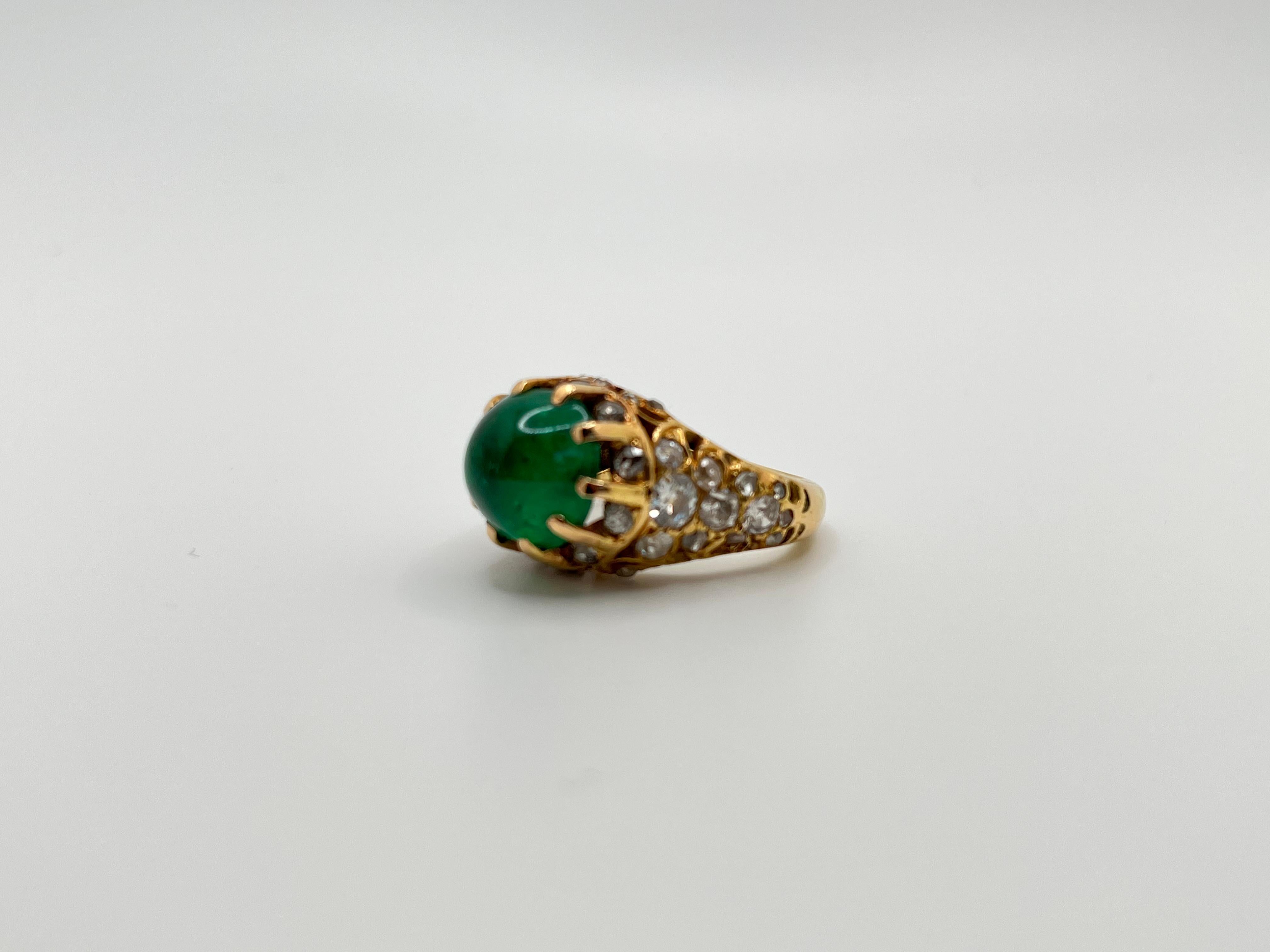 18k Yellow Gold Cabochon Emerald and Diamond Ring, French, Vintage, circa 1940s In Good Condition For Sale In Beverly Hills, CA