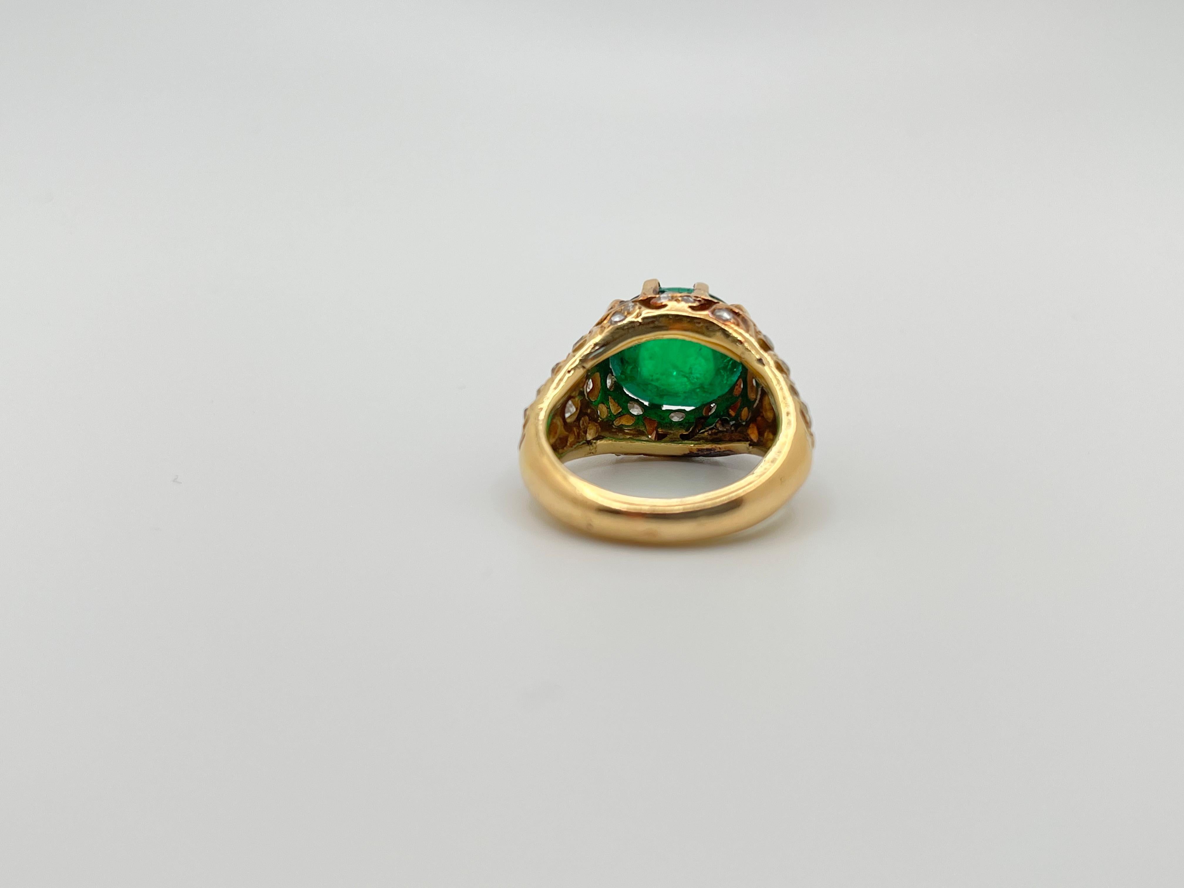 18k Yellow Gold Cabochon Emerald and Diamond Ring, French, Vintage, circa 1940s For Sale 1