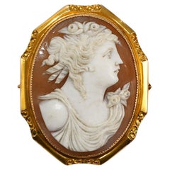 Broche/Pendentif Camée en or jaune 18K Circa 1890