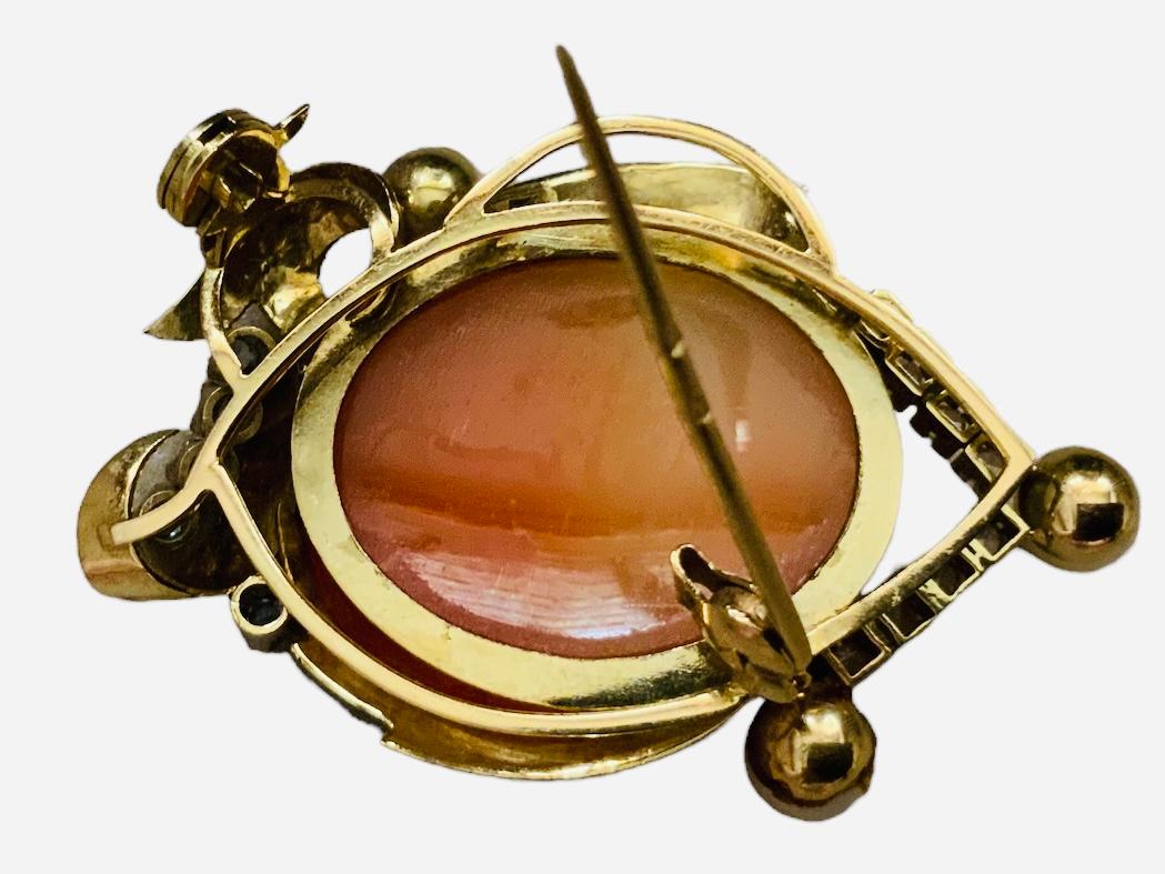 18K Yellow Gold Cameo Brooch/ Pendant  For Sale 1