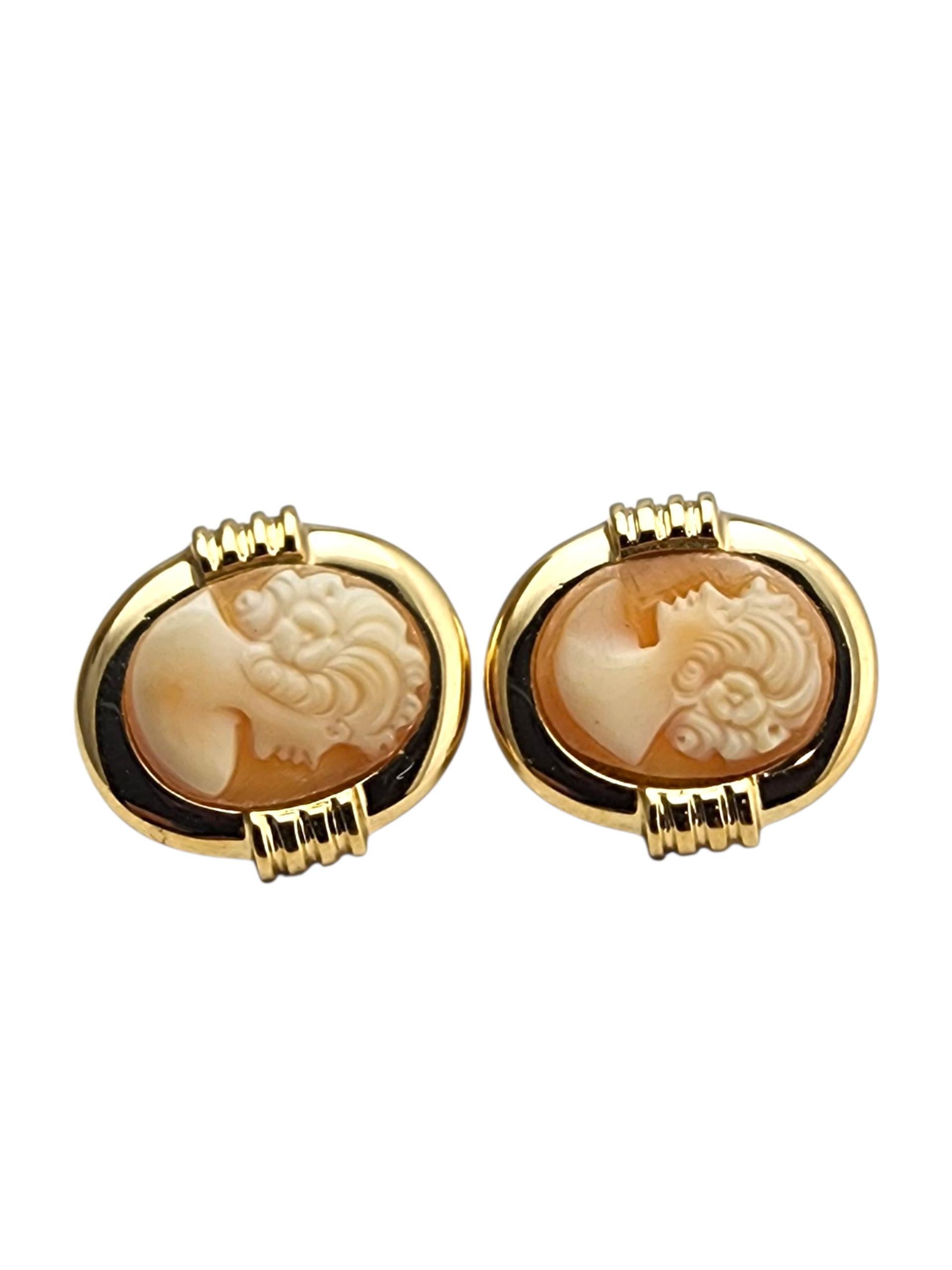 18K Yellow Gold Cameo Earrings #22883 For Sale