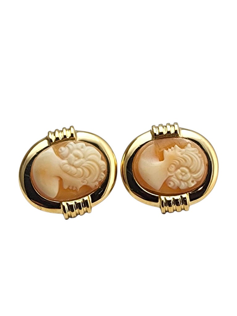 18k Gold Cameo 591 For Sale on 1stDibs 18k gold cameo pendant