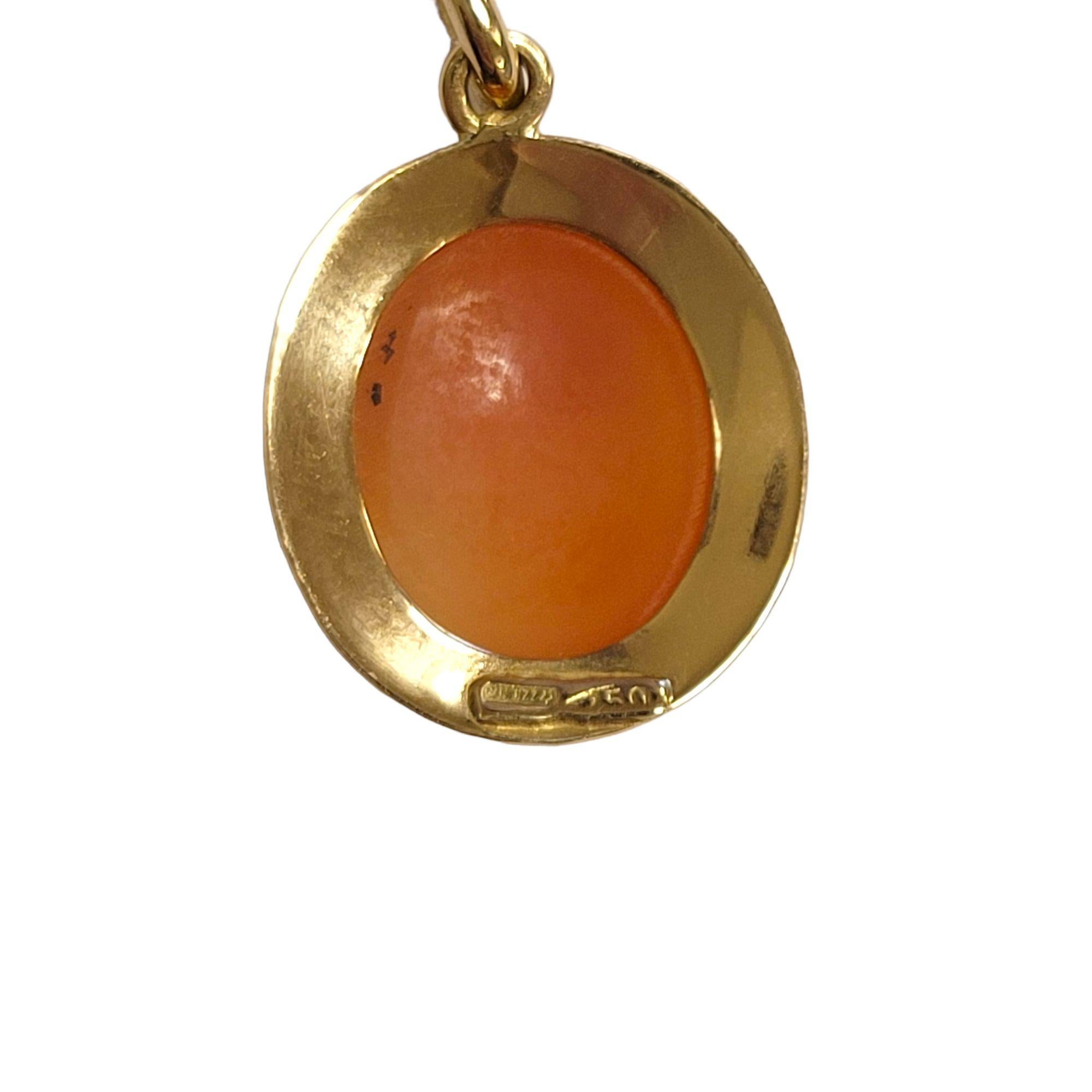 Women's 18K Yellow Gold Cameo Pendant #13625 For Sale