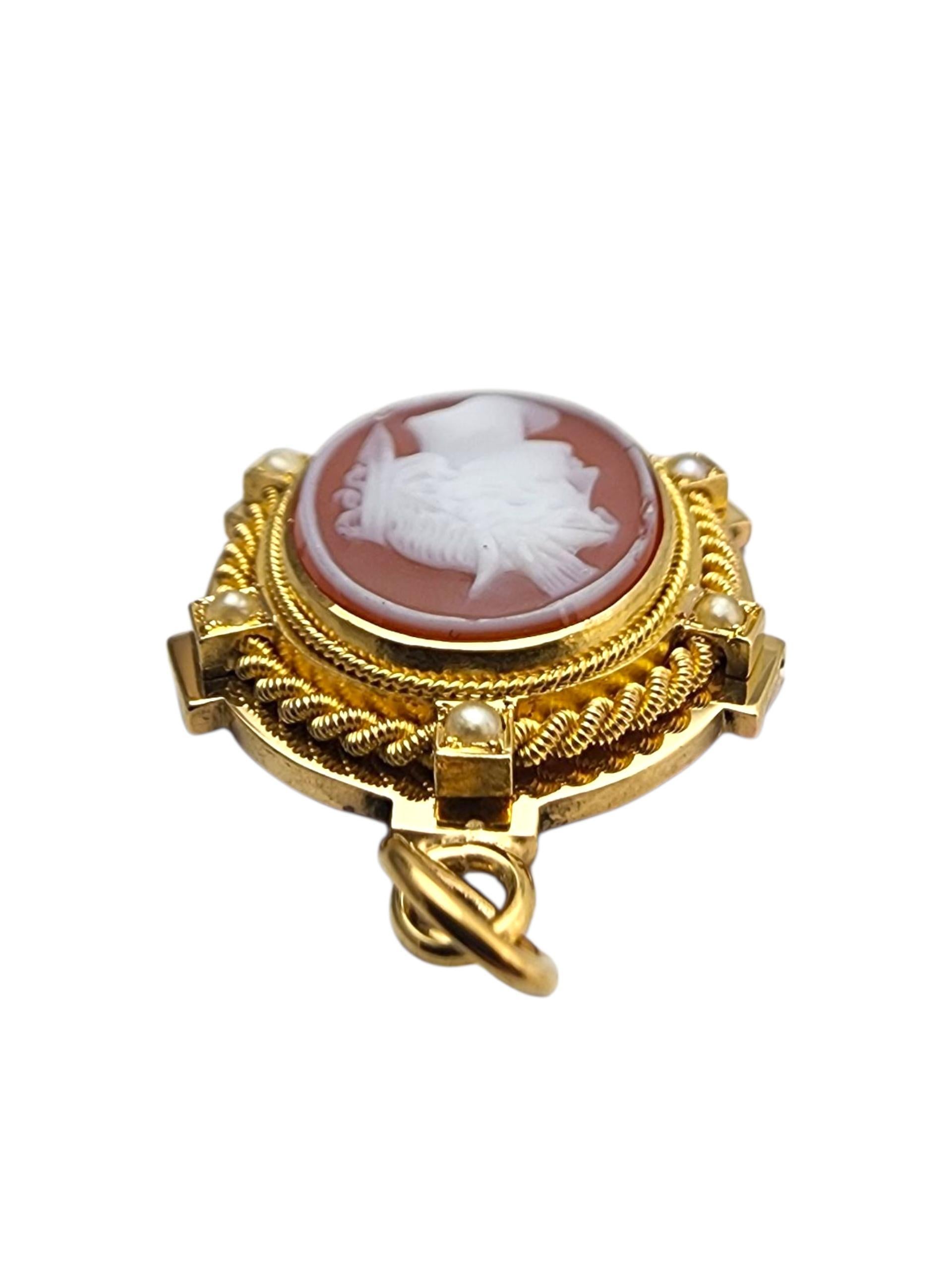 18K Yellow Gold Cameo Pendant #22878 In Good Condition For Sale In Washington Depot, CT