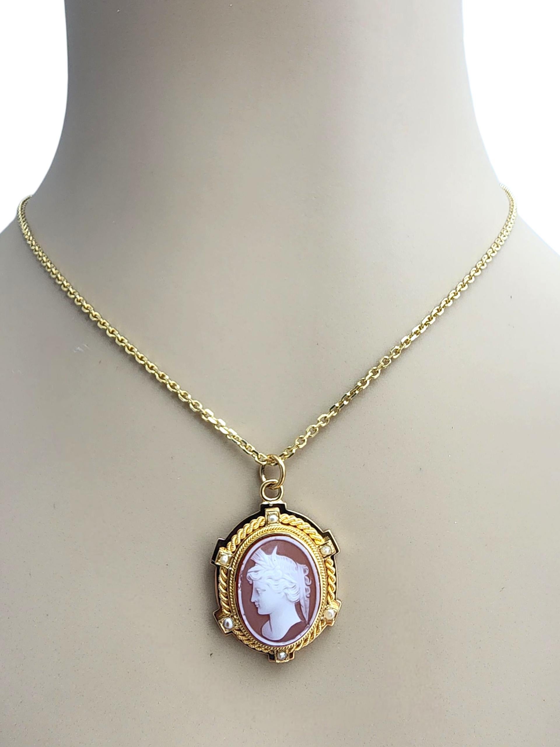 18K Yellow Gold Cameo Pendant #22878 For Sale 4
