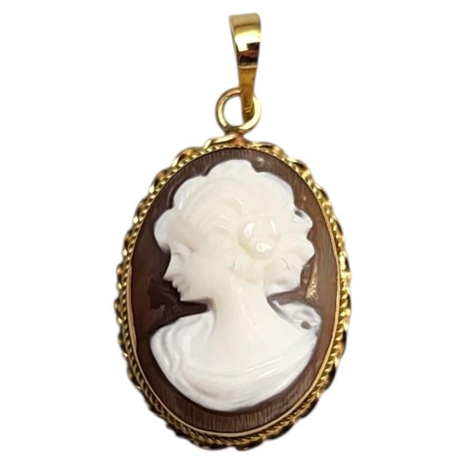 Pendentif camée en or jaune 18 carats n° 25360