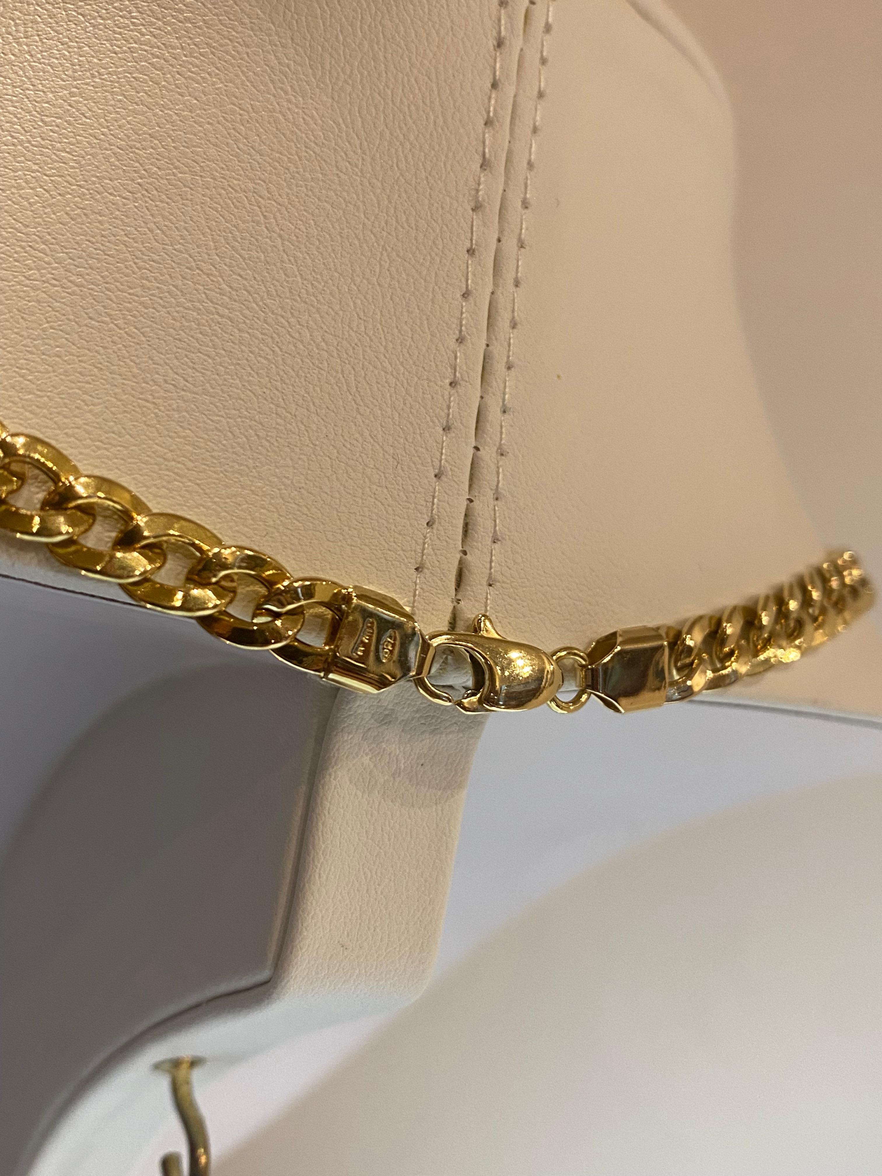 18 Karat Gelbgold Kamee-Anhänger Italienische Vintage-Halskette, geschwungene Glieder, 44 cm lang. für Damen oder Herren im Angebot