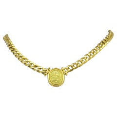 18K Yellow Gold Cameo Pendant Italian Vintage Necklace, Curb Links, 44cm long.