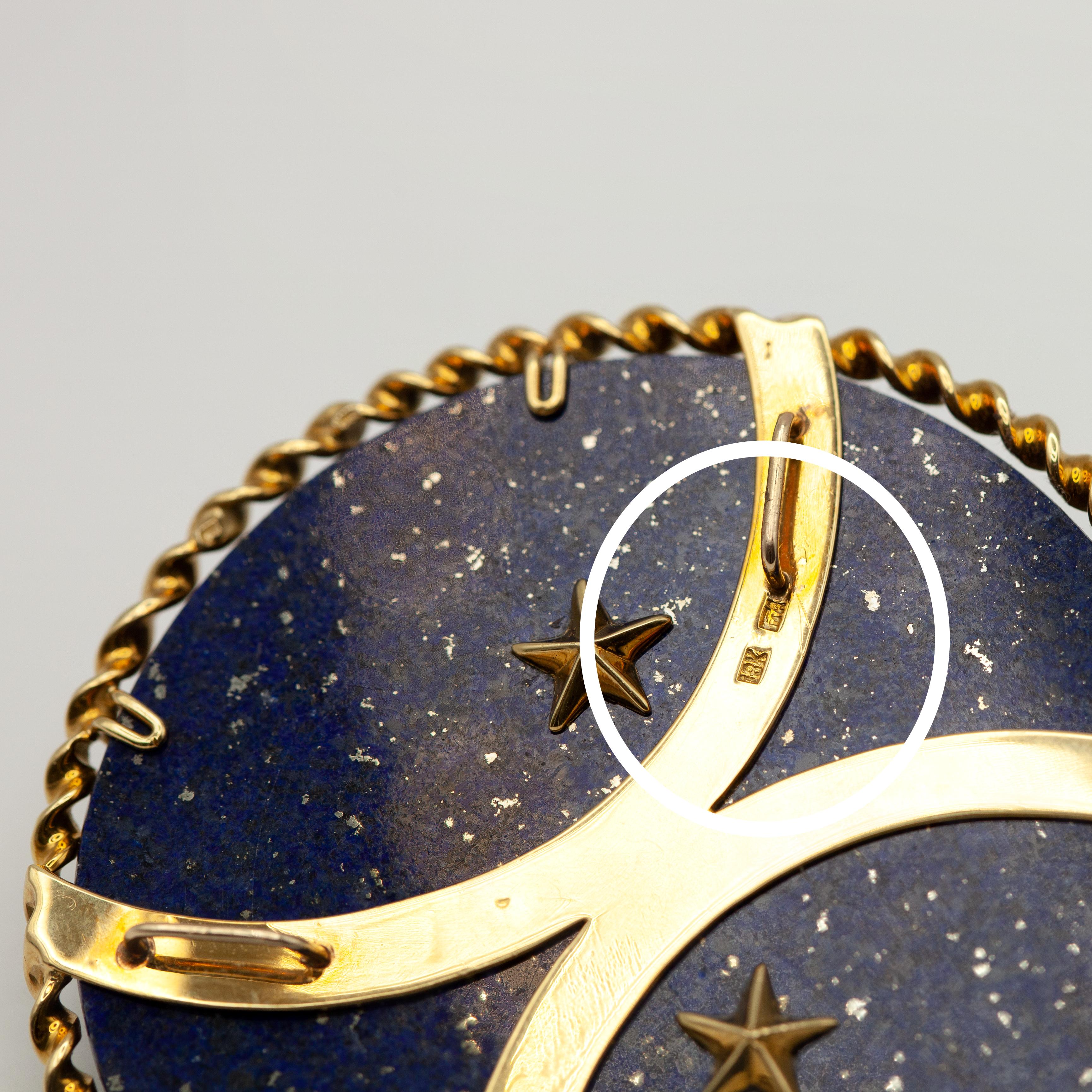 Women's or Men's 18K Yellow Gold Capricorn Zodiac Pendant c. 1970s For Sale