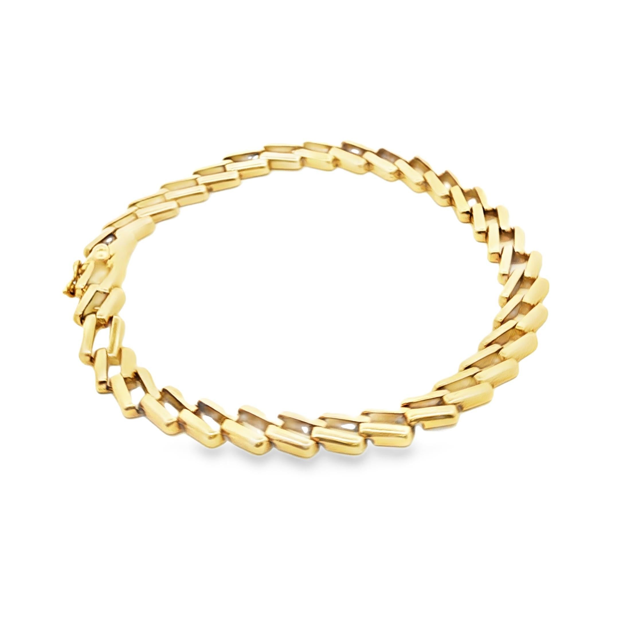 Bracelet géométrique en or jaune 18K Cartier 1970 20.20 grs Bon état - En vente à New York, NY
