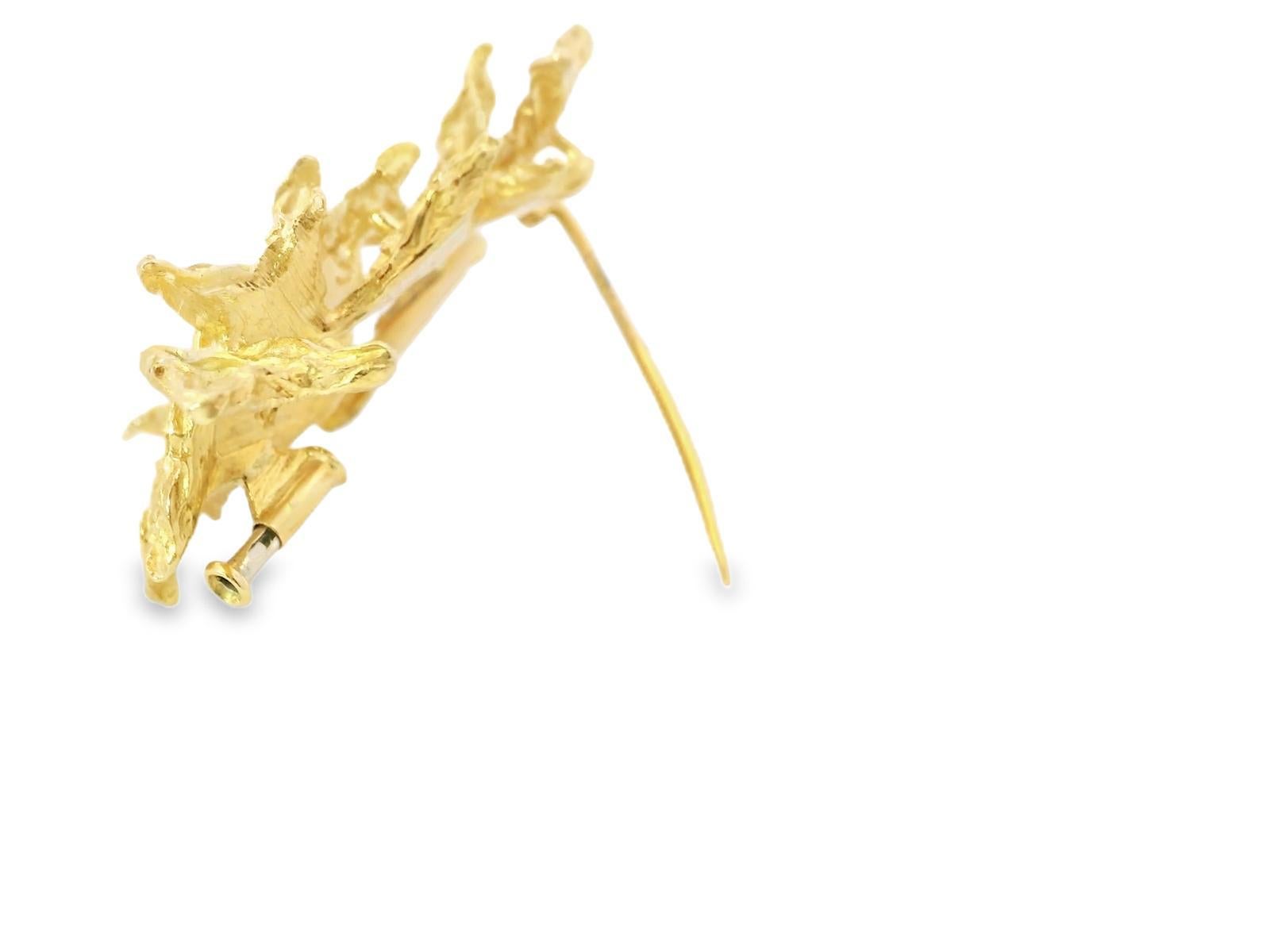 Women's 18k Yellow Gold  Cartier 1970s Textured Gold Pin